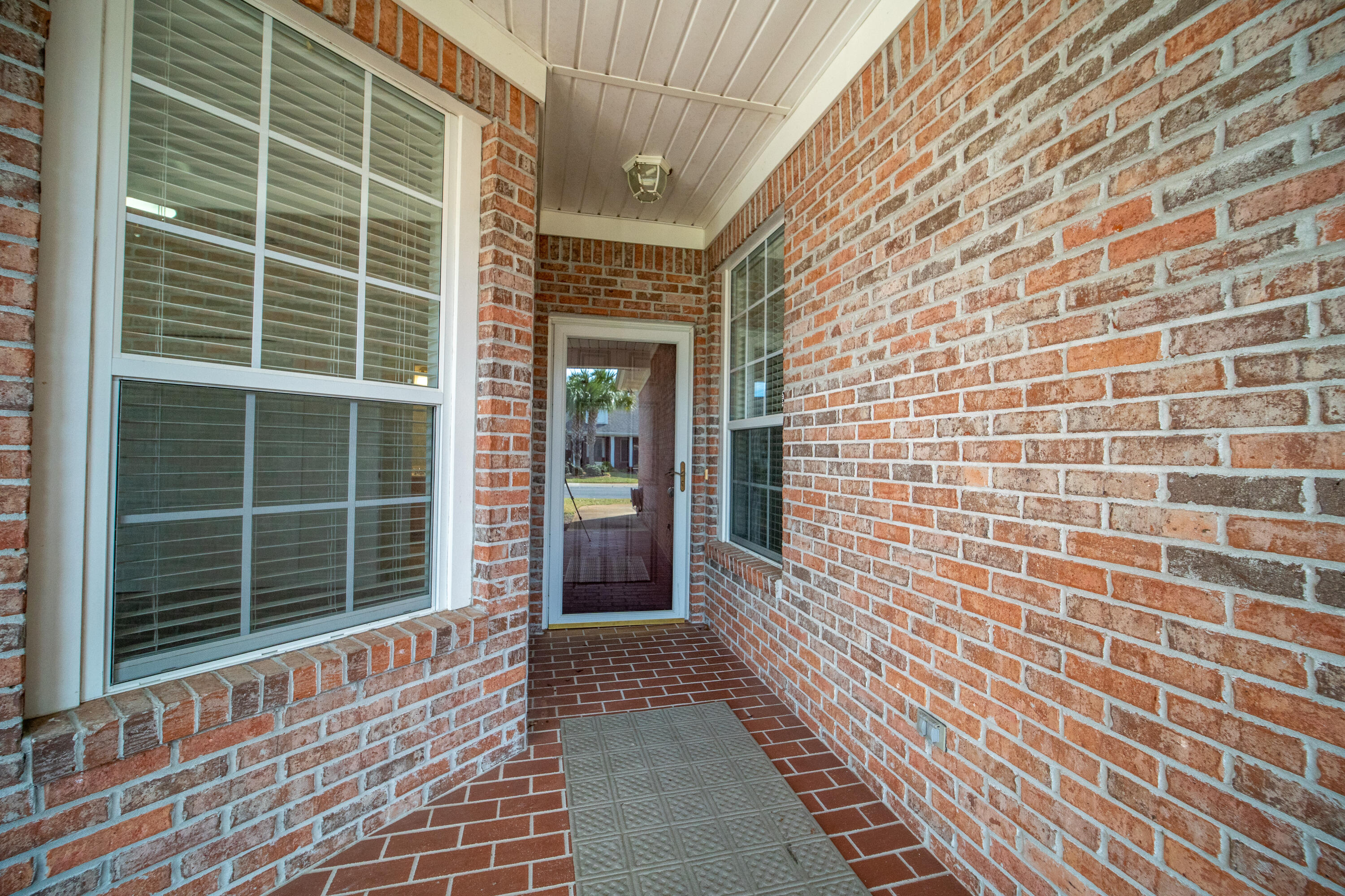 DIAMOND LAKES - Residential