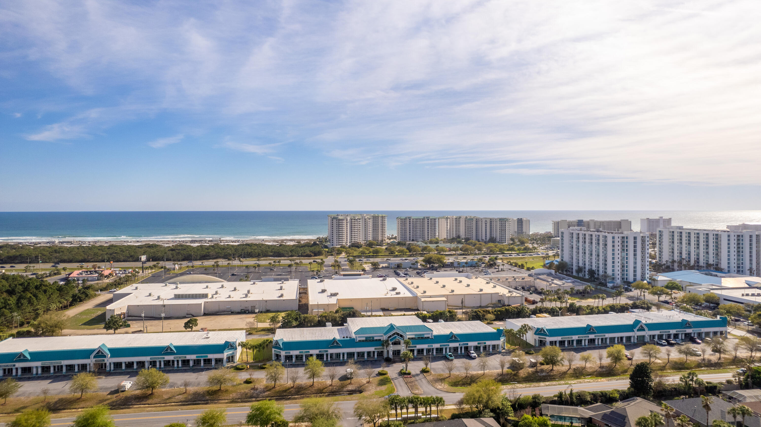 DIAMOND LAKES - Residential