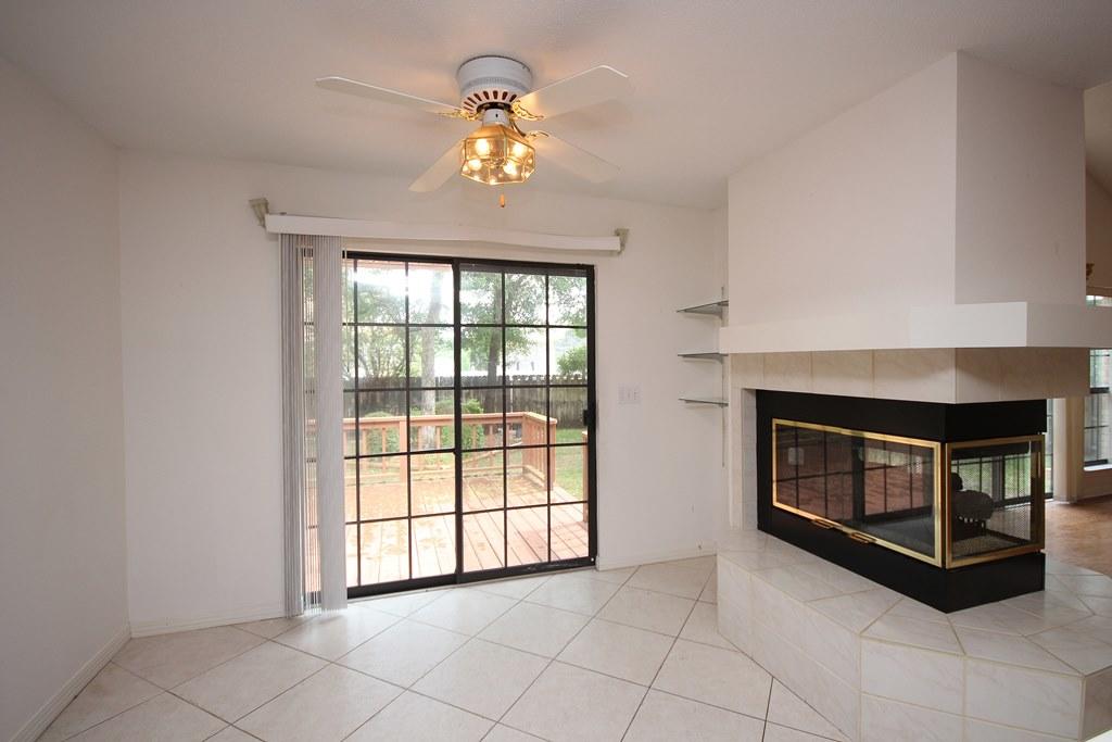 LAKE POINTE - Residential