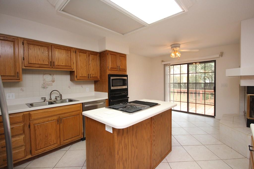 LAKE POINTE - Residential