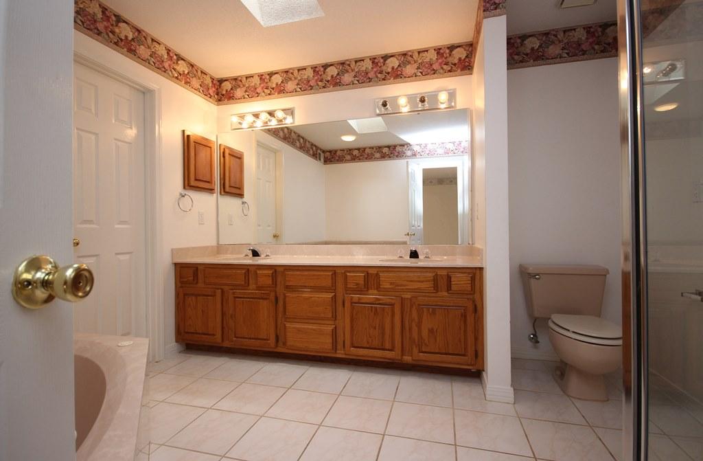 LAKE POINTE - Residential