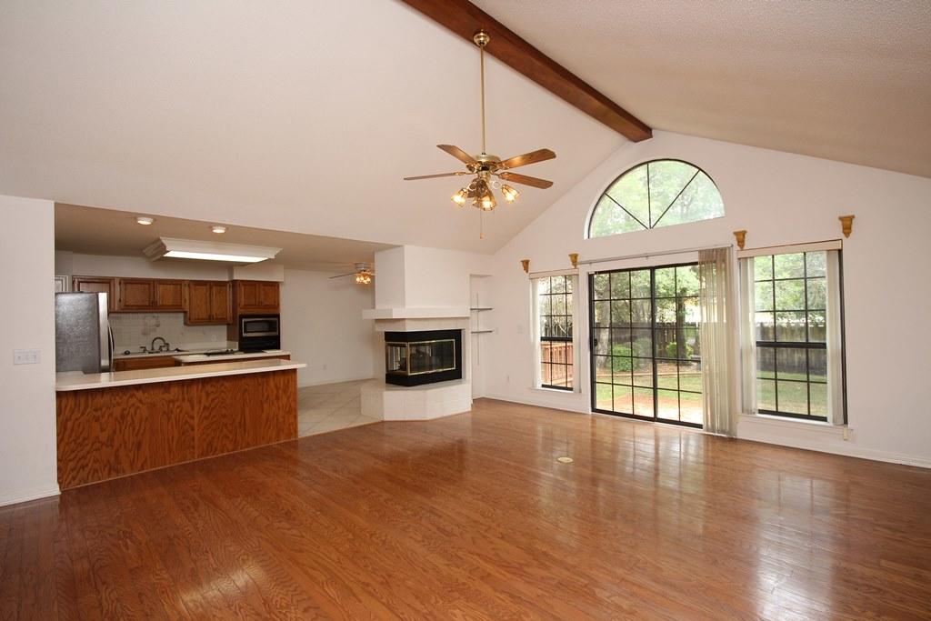 LAKE POINTE - Residential