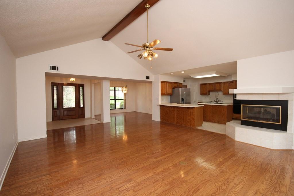 LAKE POINTE - Residential