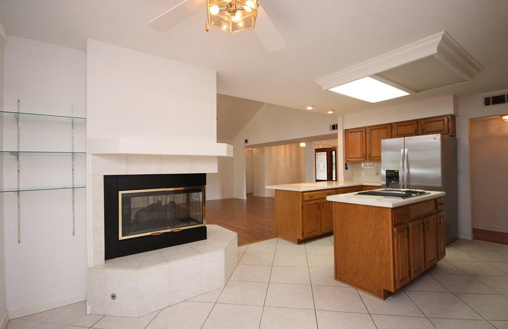 LAKE POINTE - Residential