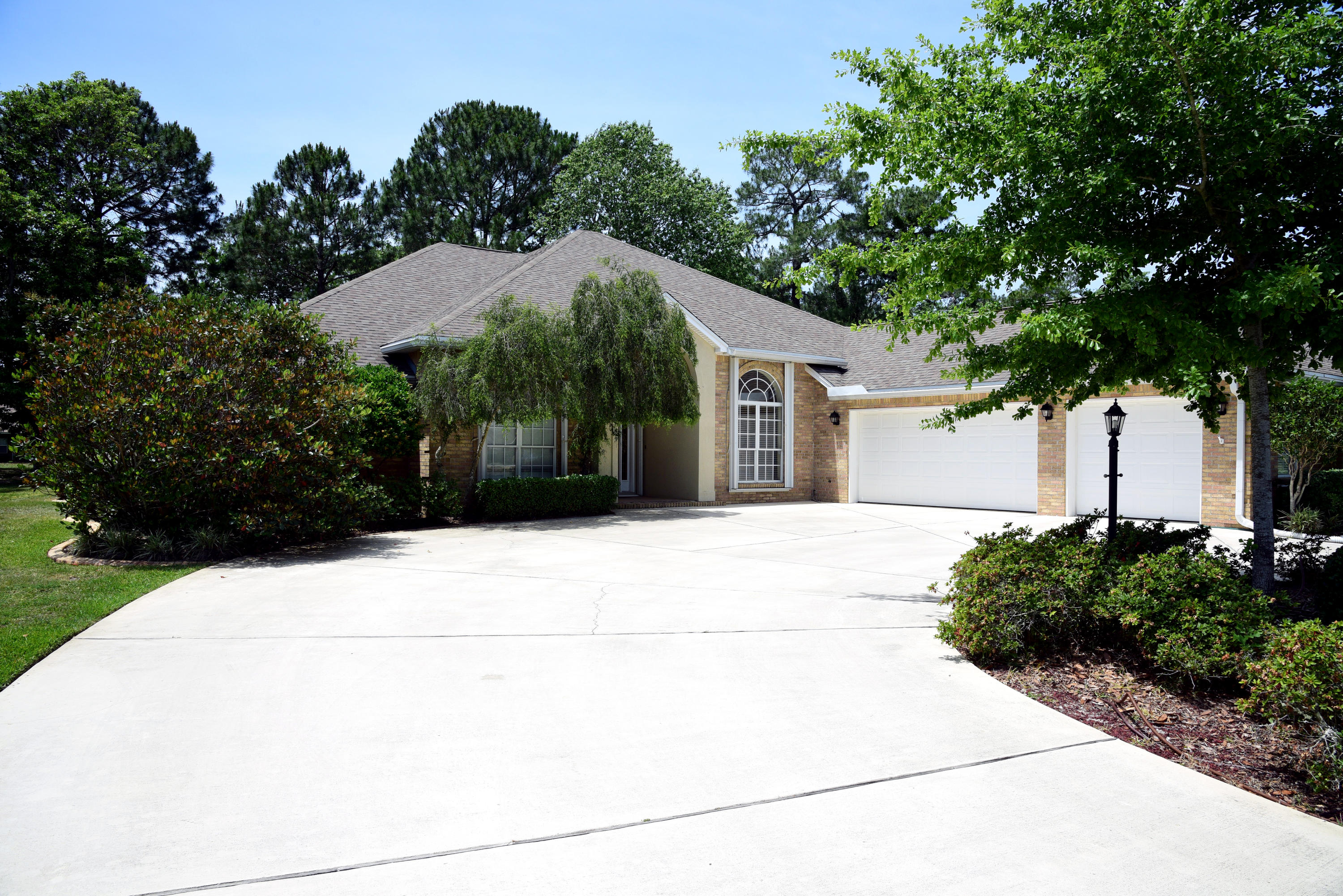 GLENLAKE PH 1 - Residential