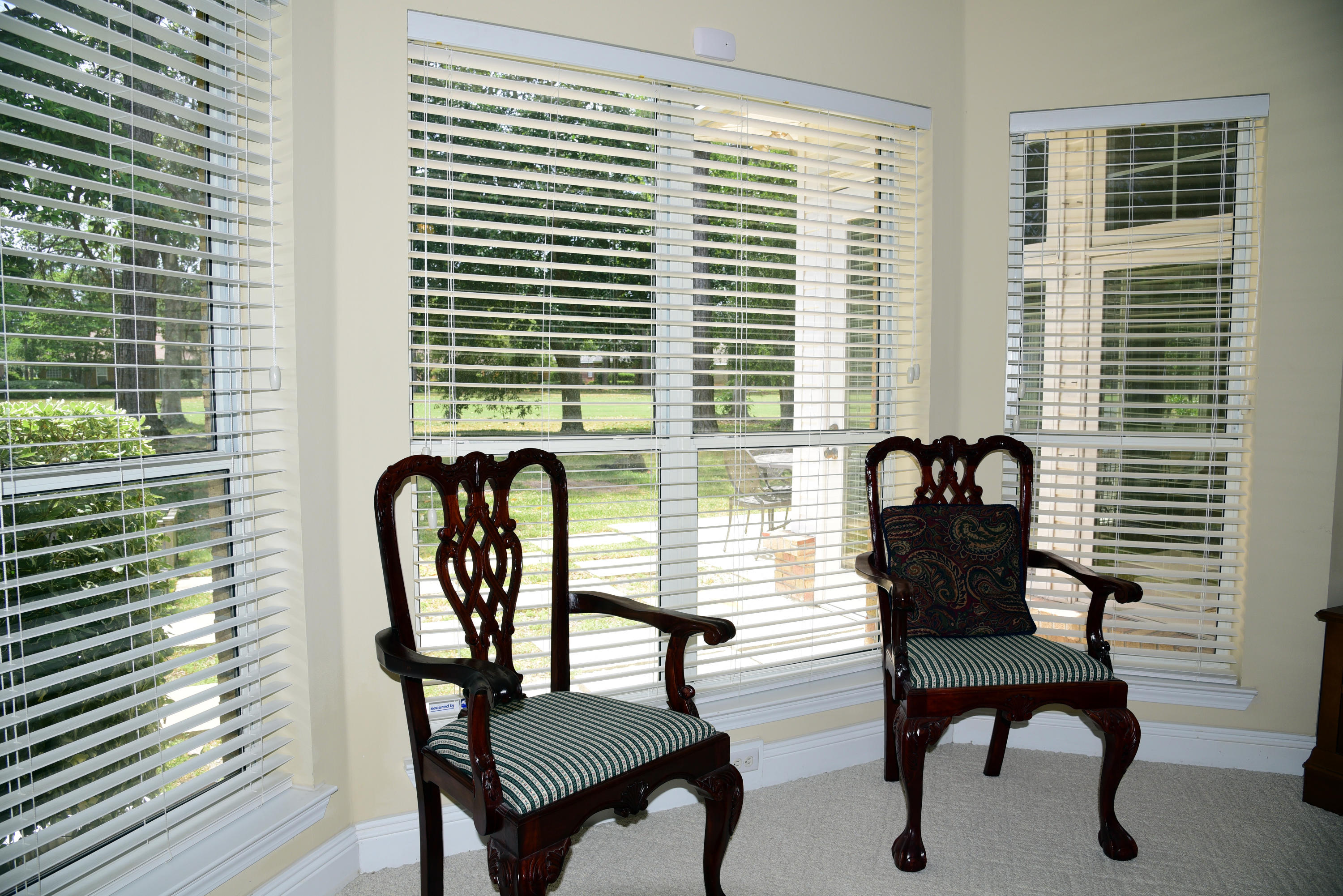 GLENLAKE PH 1 - Residential