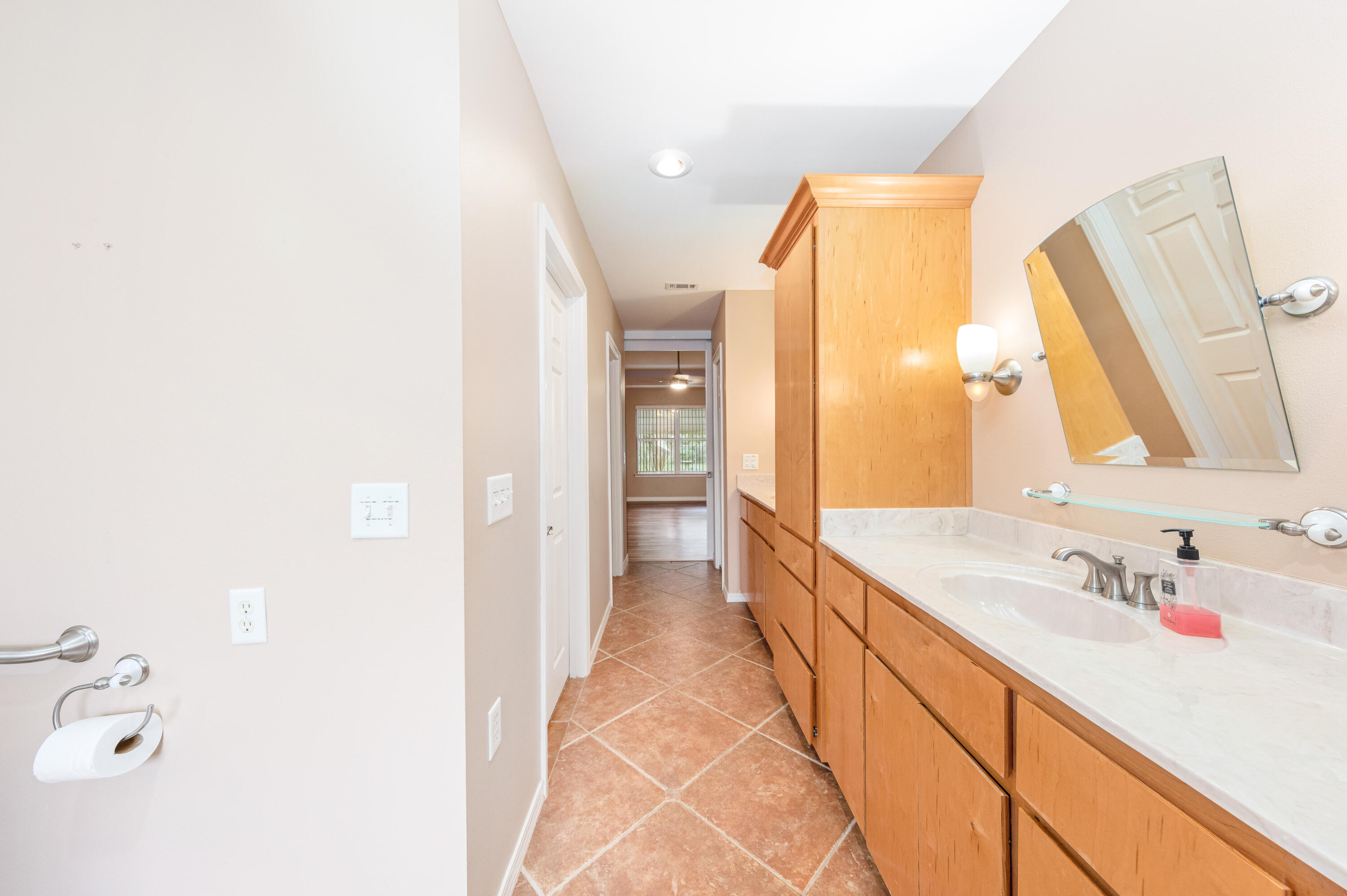 HIDDEN SPRINGS - Residential