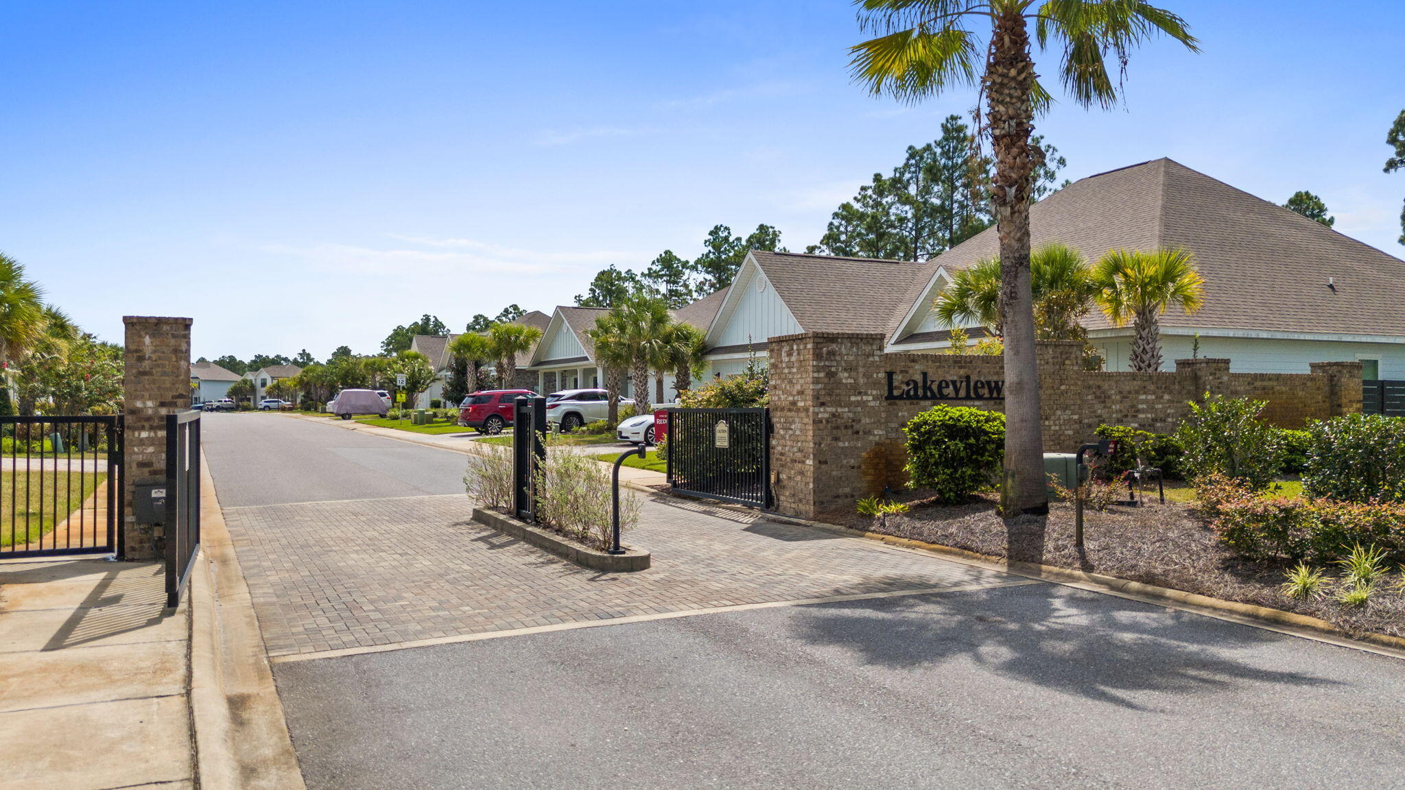LAKEVIEW - Residential