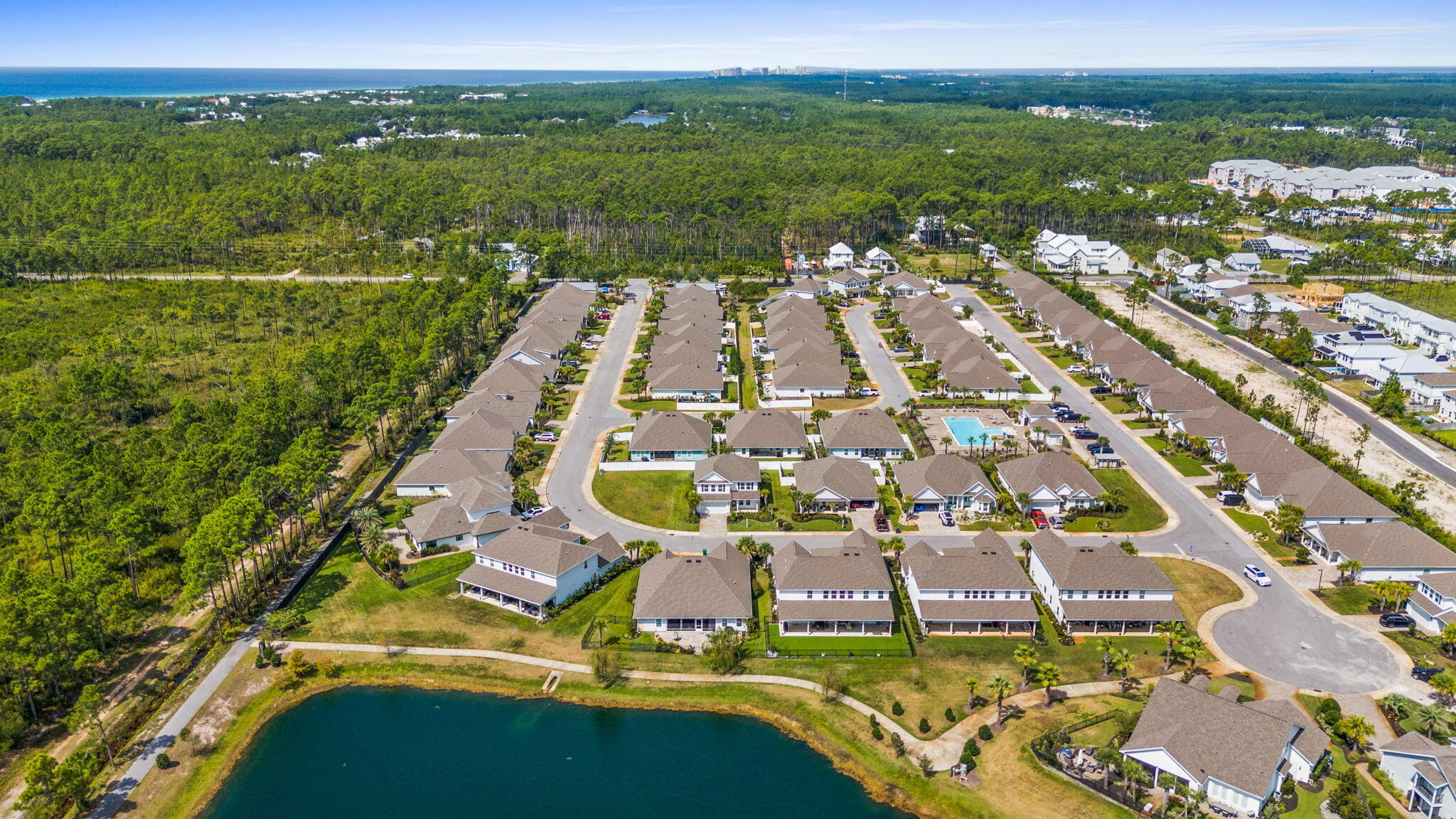 LAKEVIEW - Residential