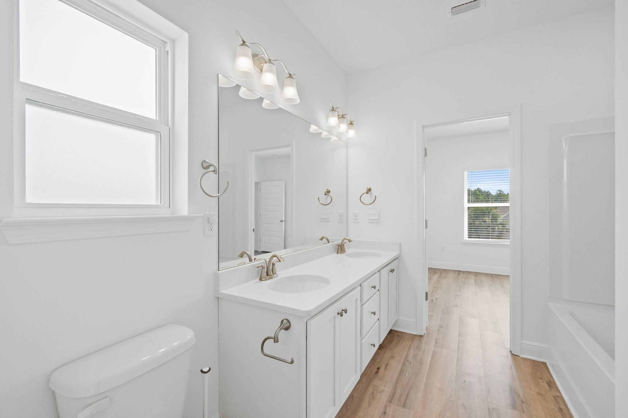LAKEVIEW - Residential