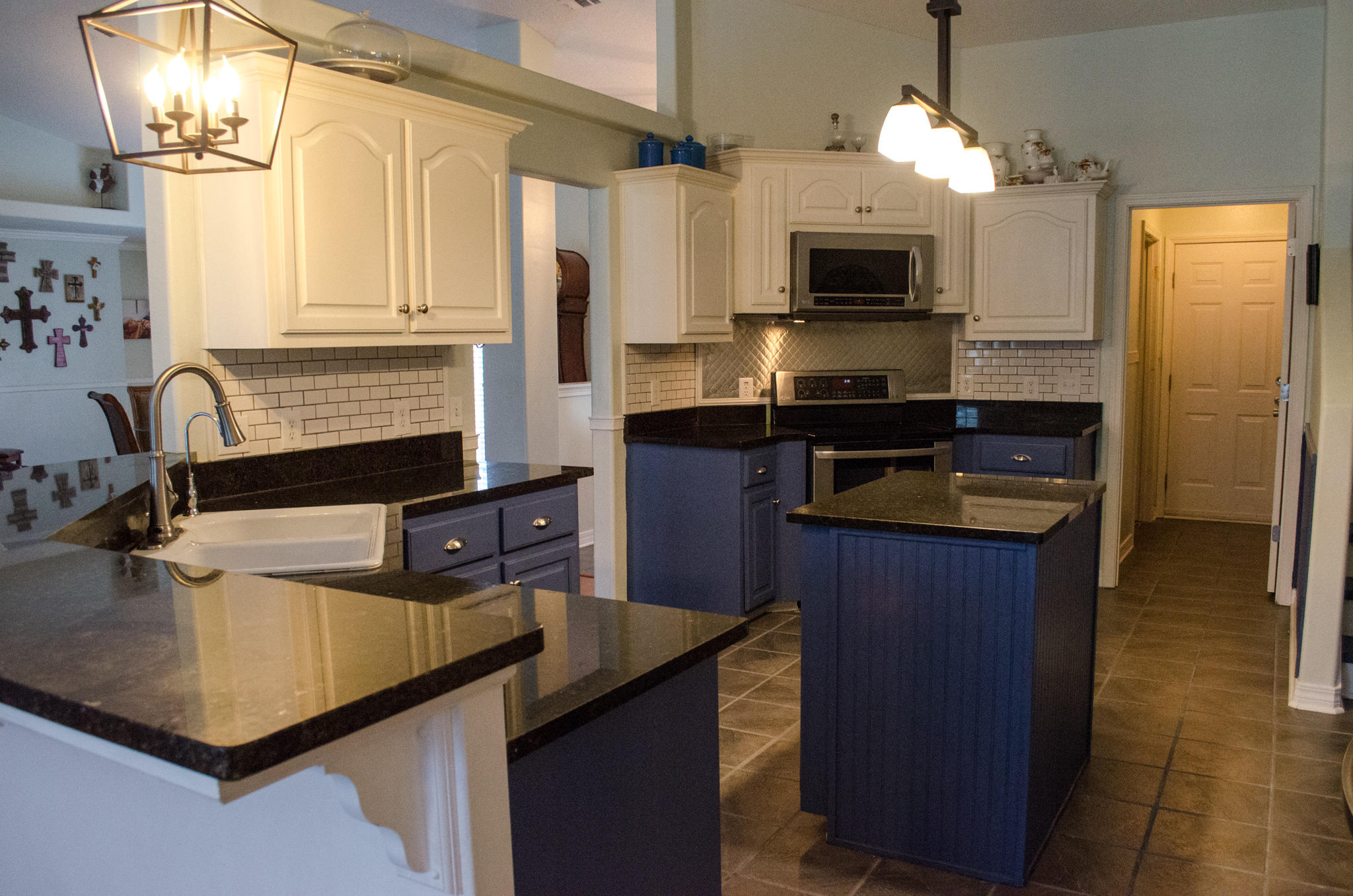 HOLIDAY ACRES - Residential