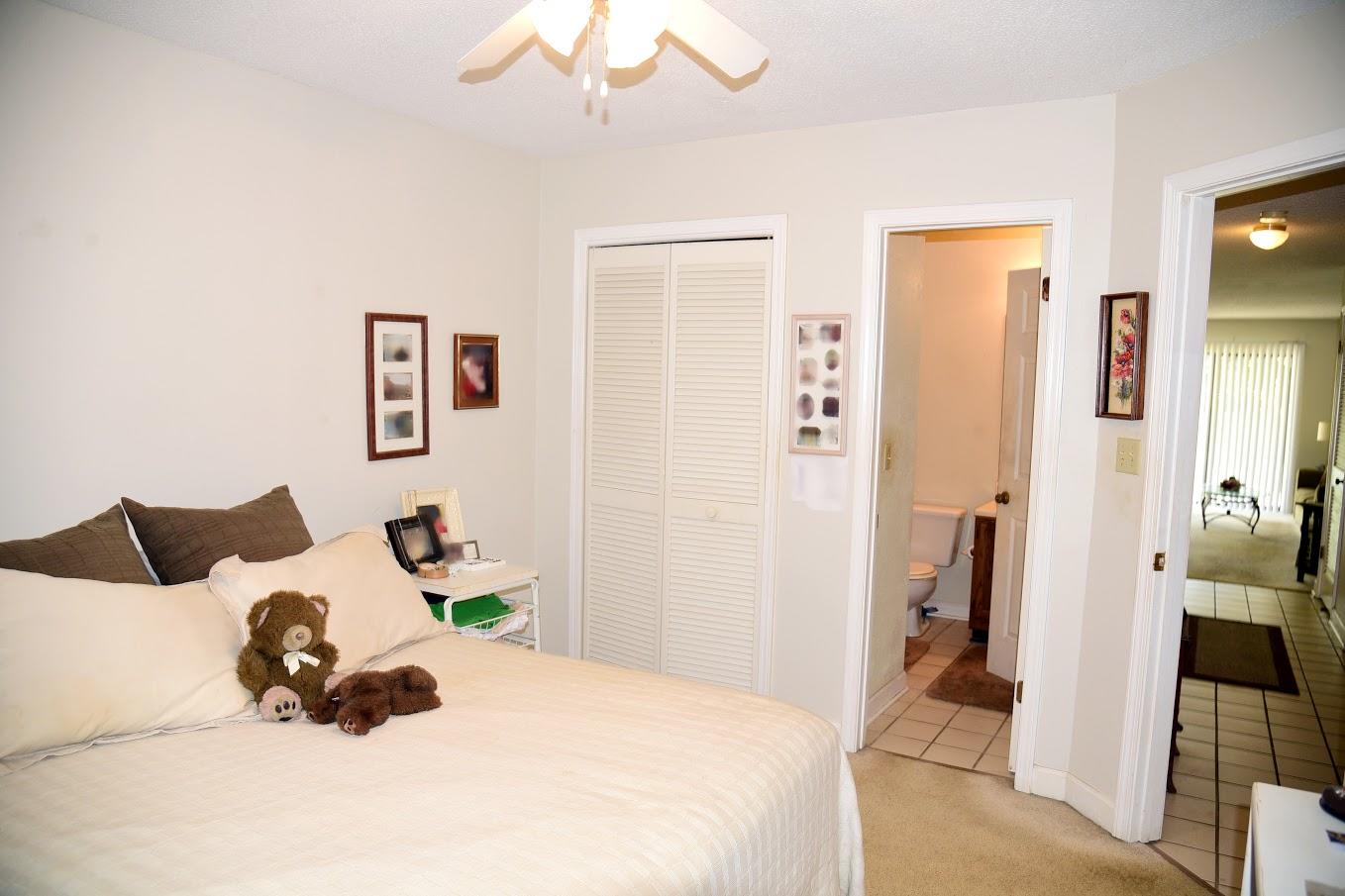 LAKESIDE CONDO AT BLUEWATER BAY - Residential