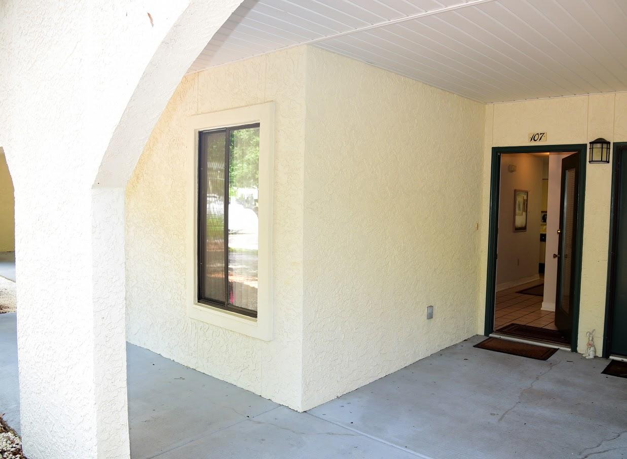 LAKESIDE CONDO AT BLUEWATER BAY - Residential