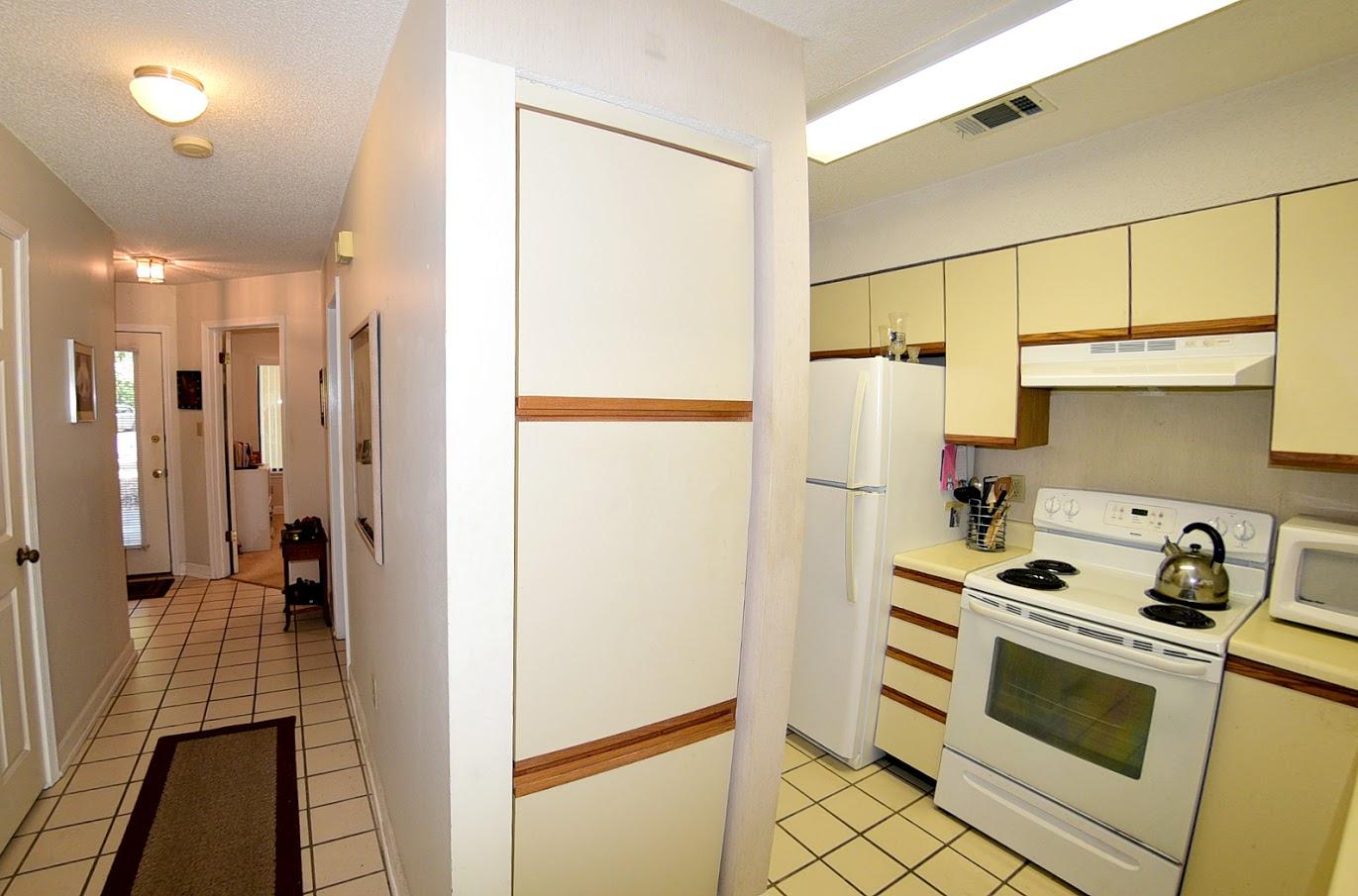 LAKESIDE CONDO AT BLUEWATER BAY - Residential