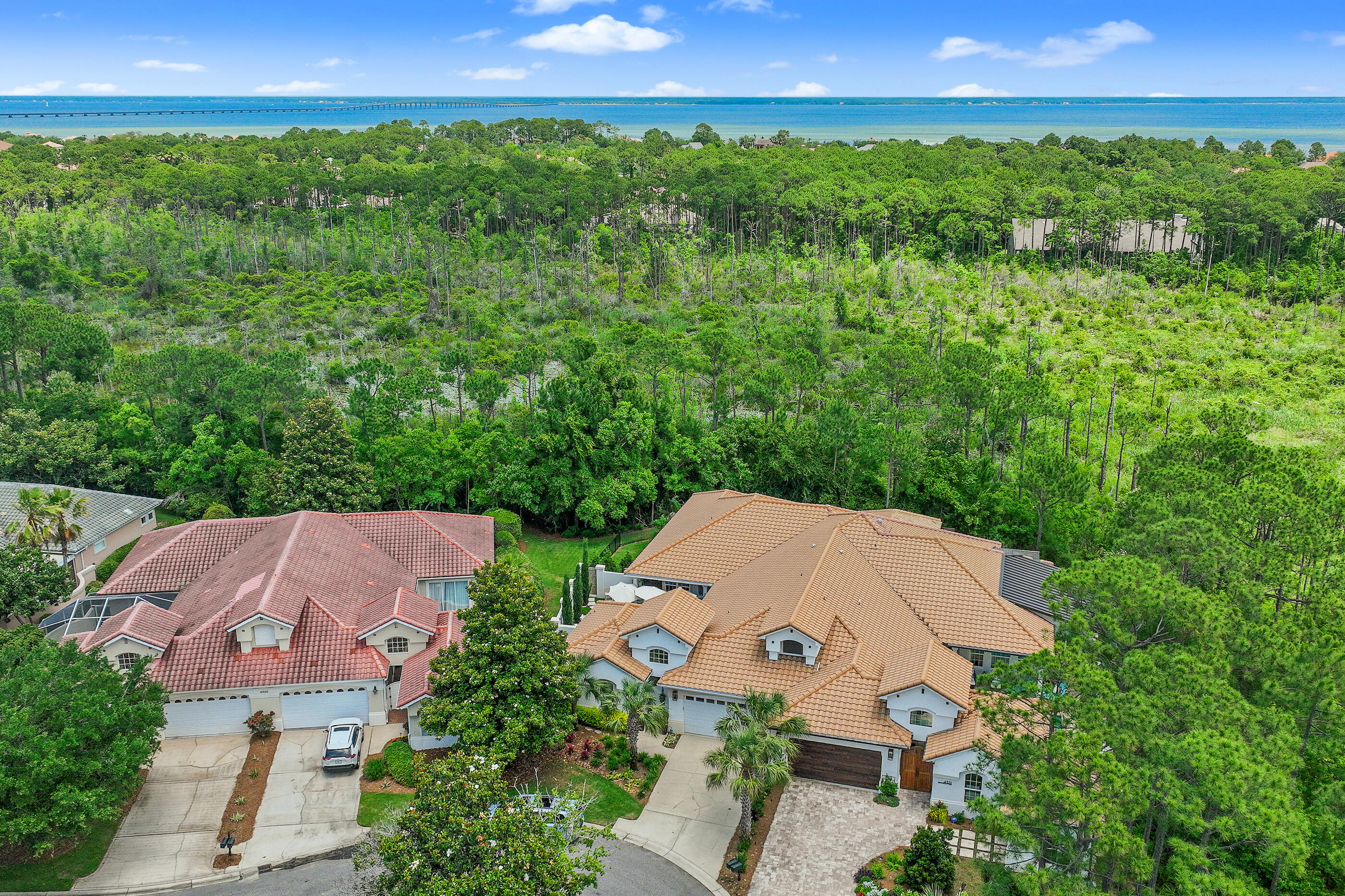 REGATTA BAY - Residential