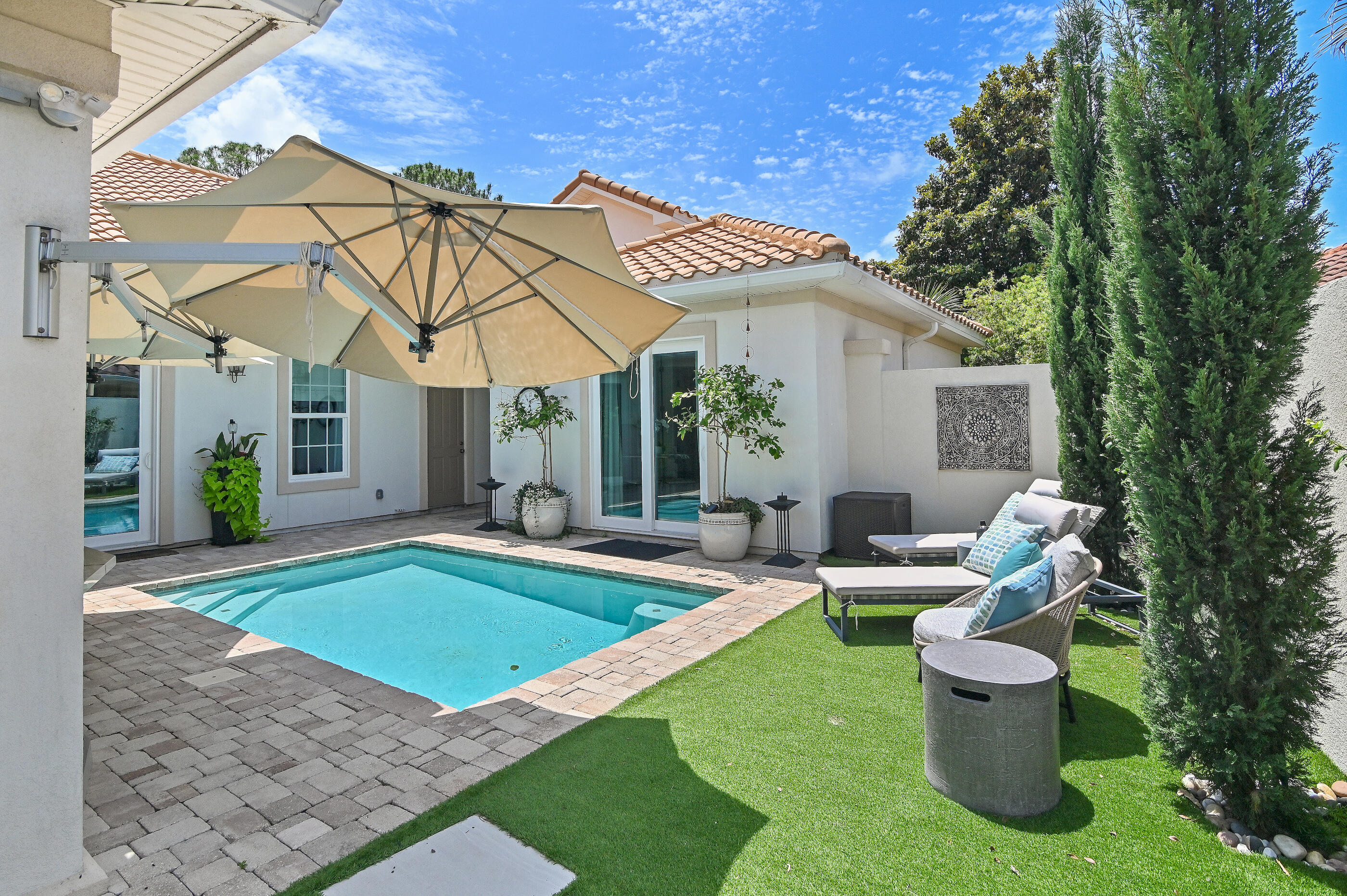 REGATTA BAY - Residential