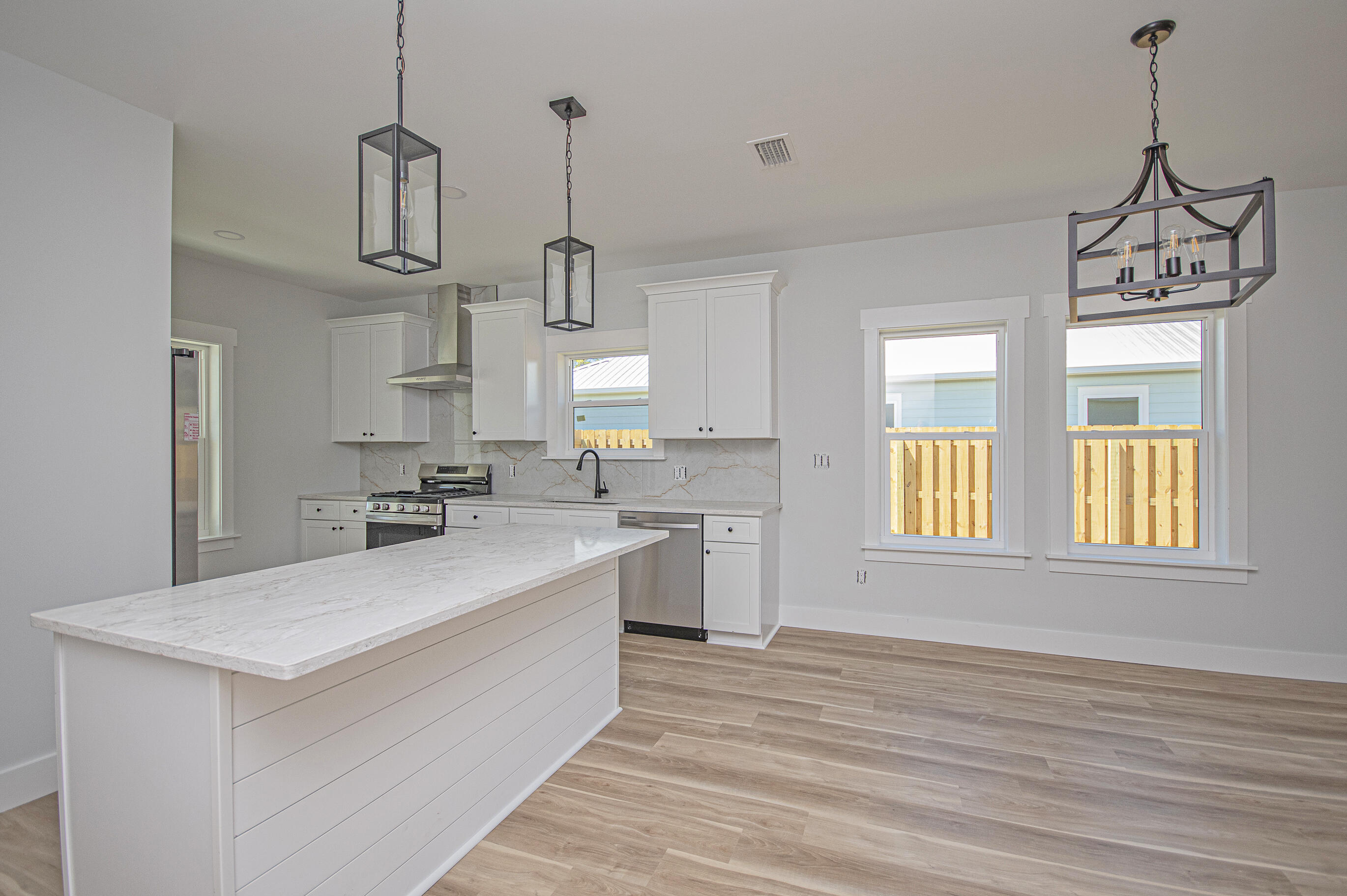 LONG POINT PARK 2ND ADDN - Residential