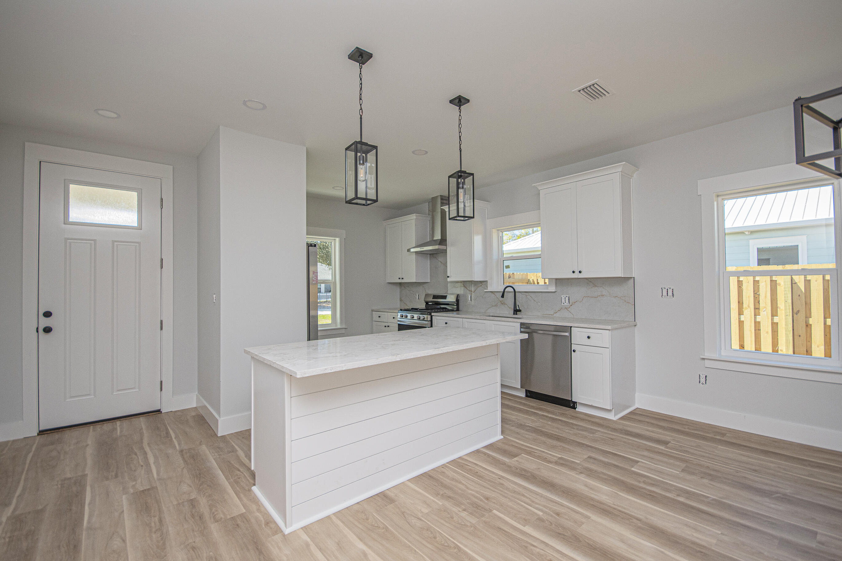 LONG POINT PARK 2ND ADDN - Residential