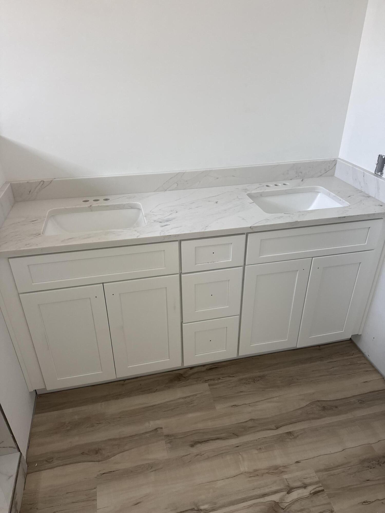 LONG POINT PARK 2ND ADDN - Residential