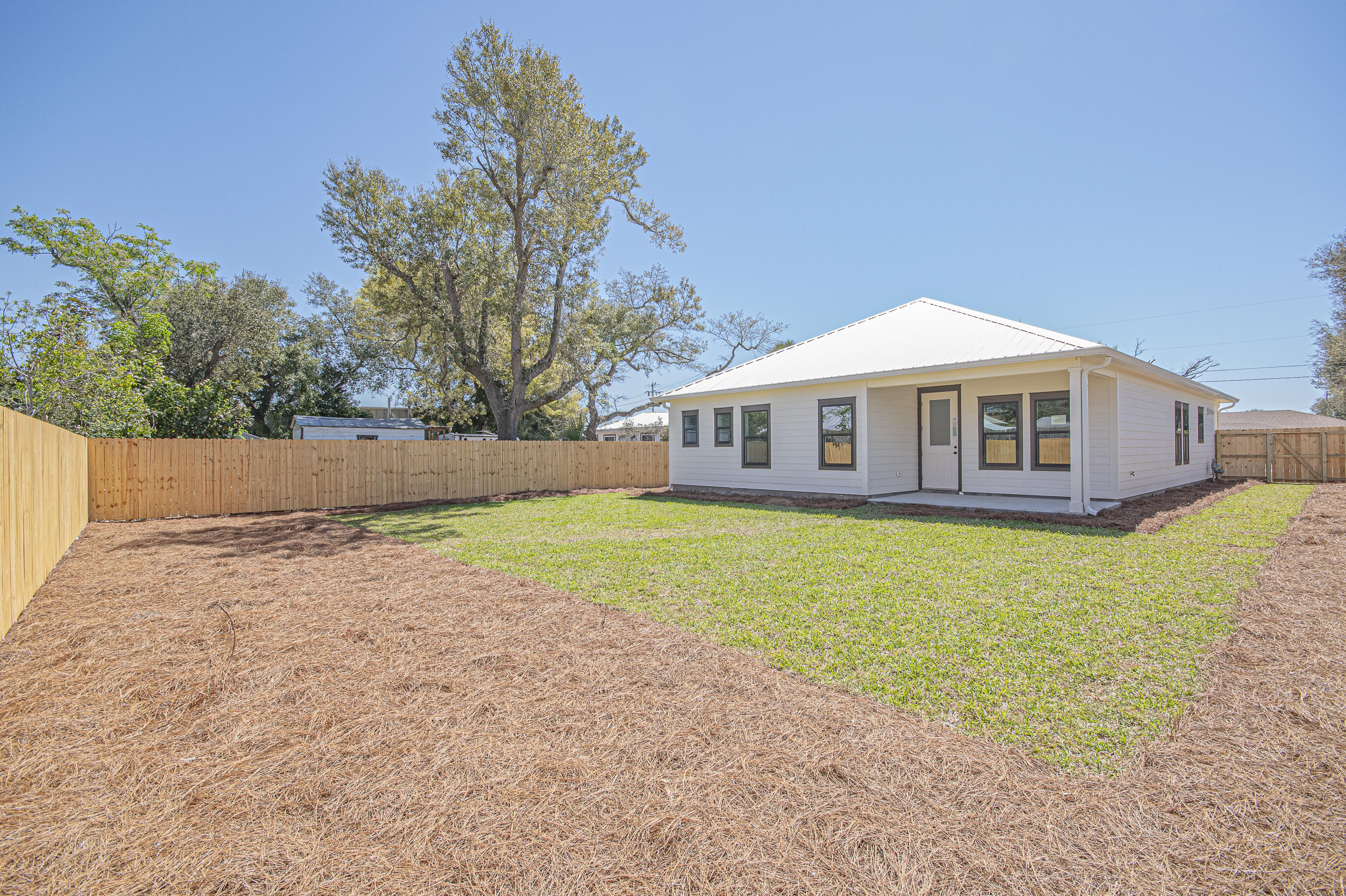LONG POINT PARK 2ND ADDN - Residential