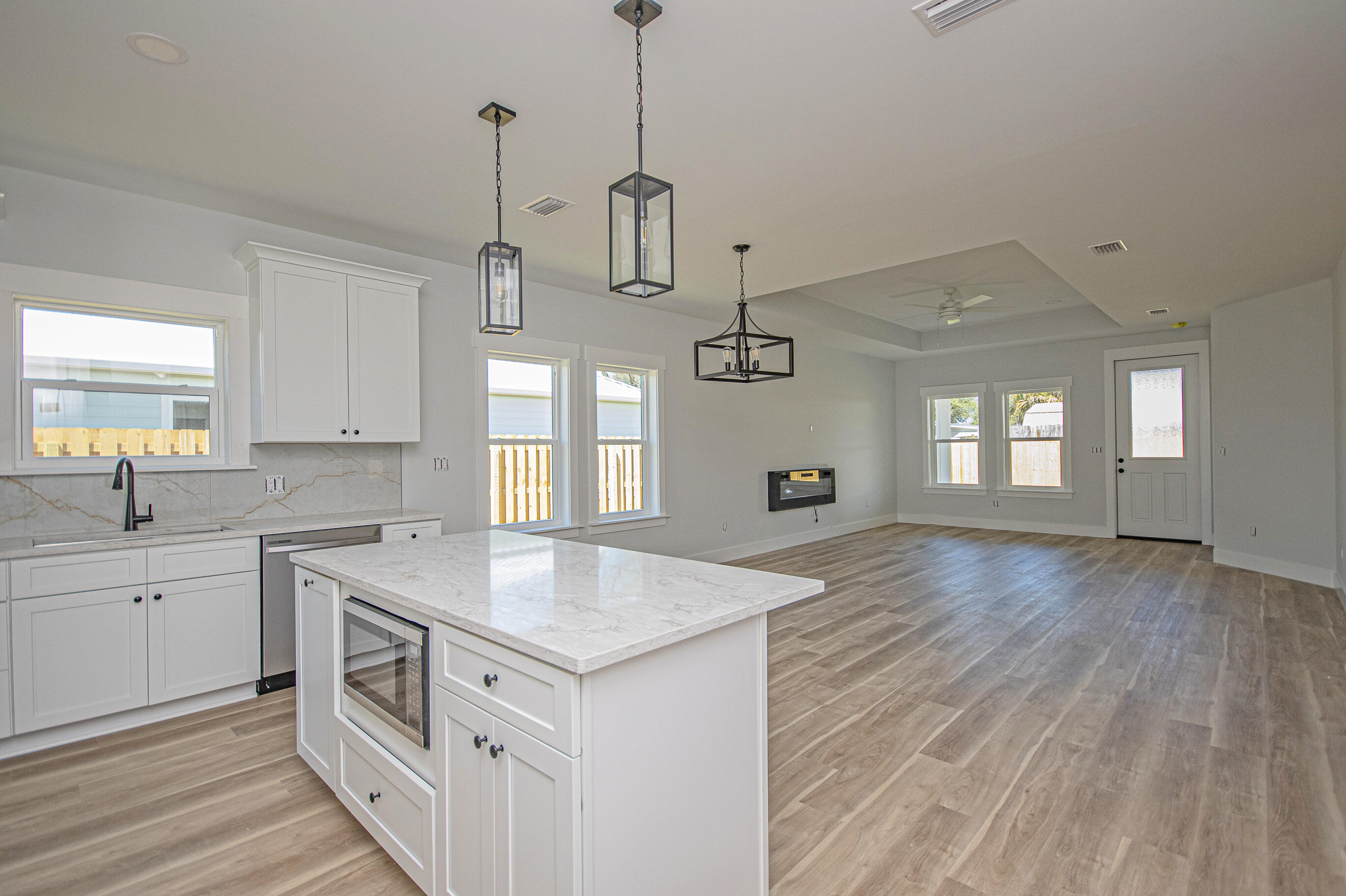 LONG POINT PARK 2ND ADDN - Residential