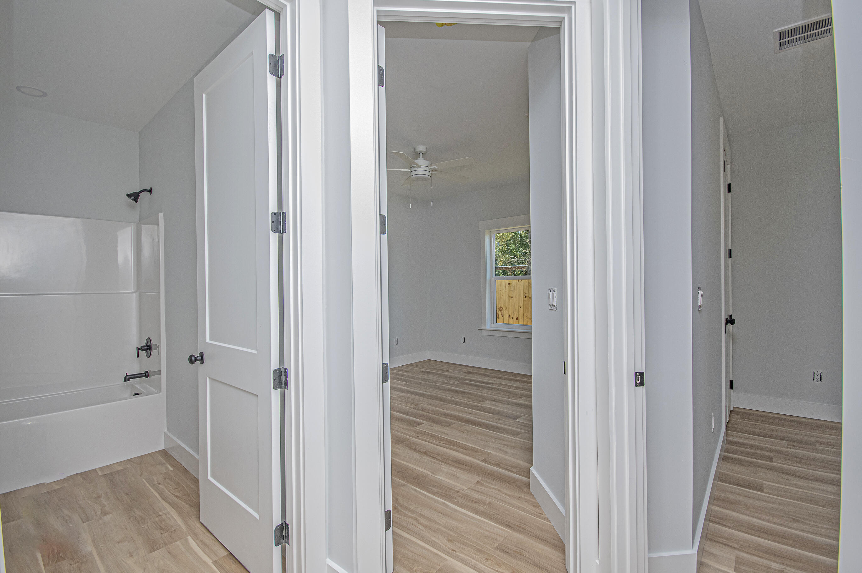 LONG POINT PARK 2ND ADDN - Residential