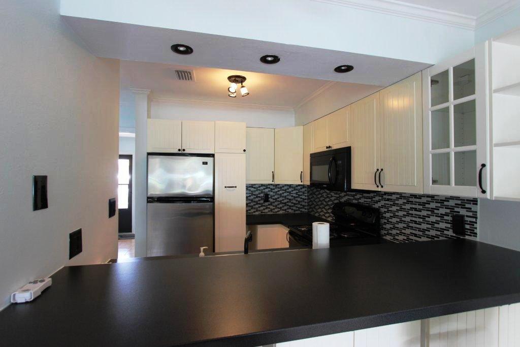 SANDPRINTS CONDO - Residential