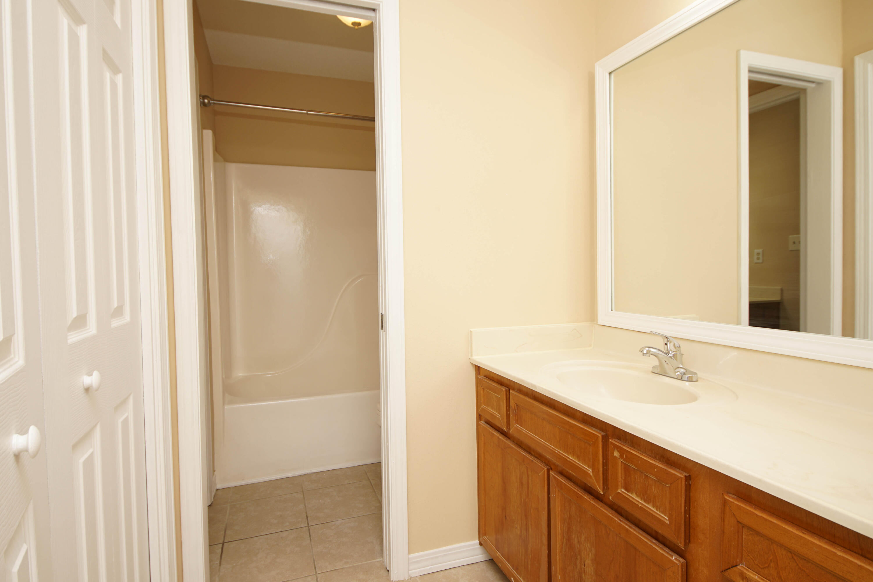 PLANTATION MANOR - Residential