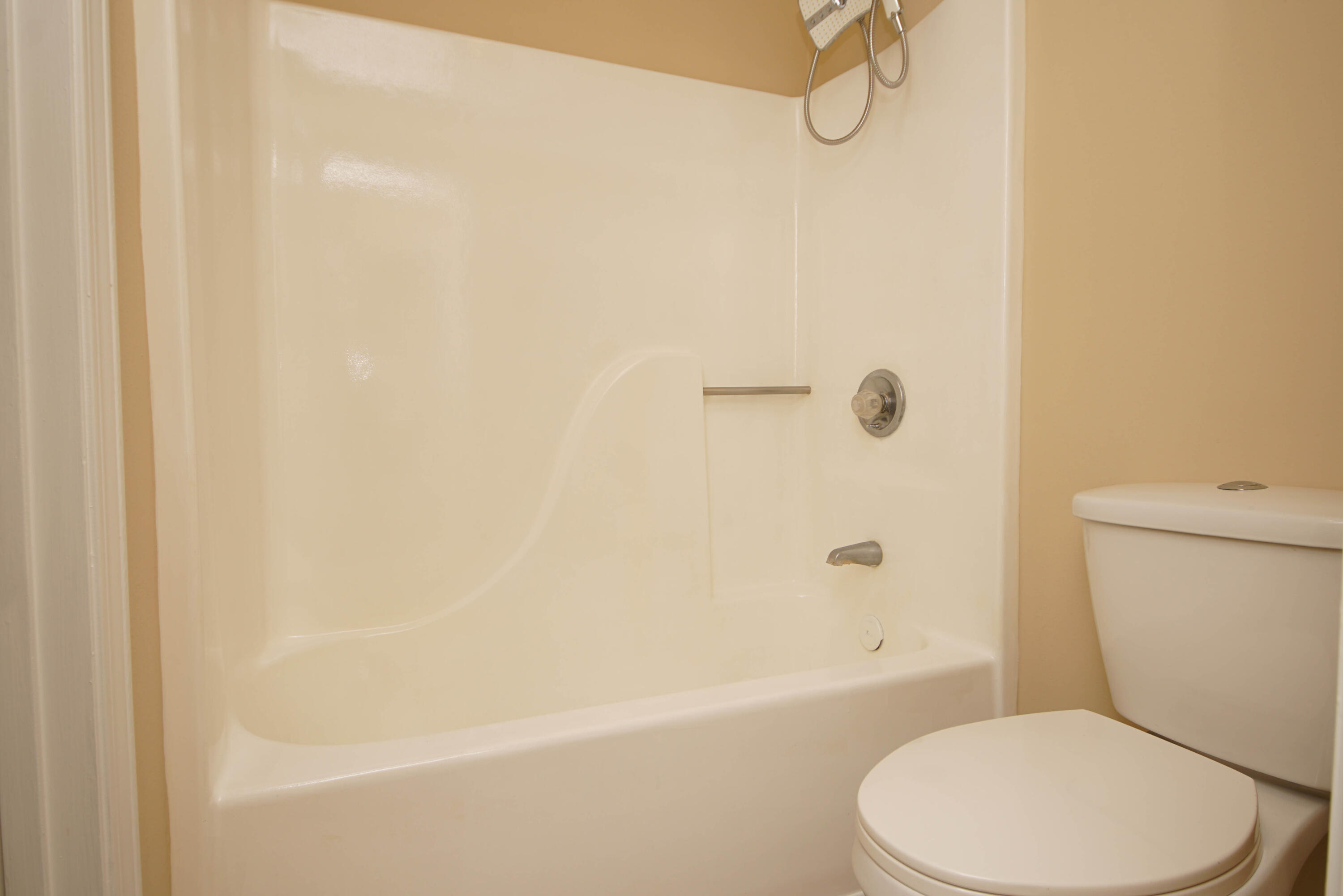 PLANTATION MANOR - Residential