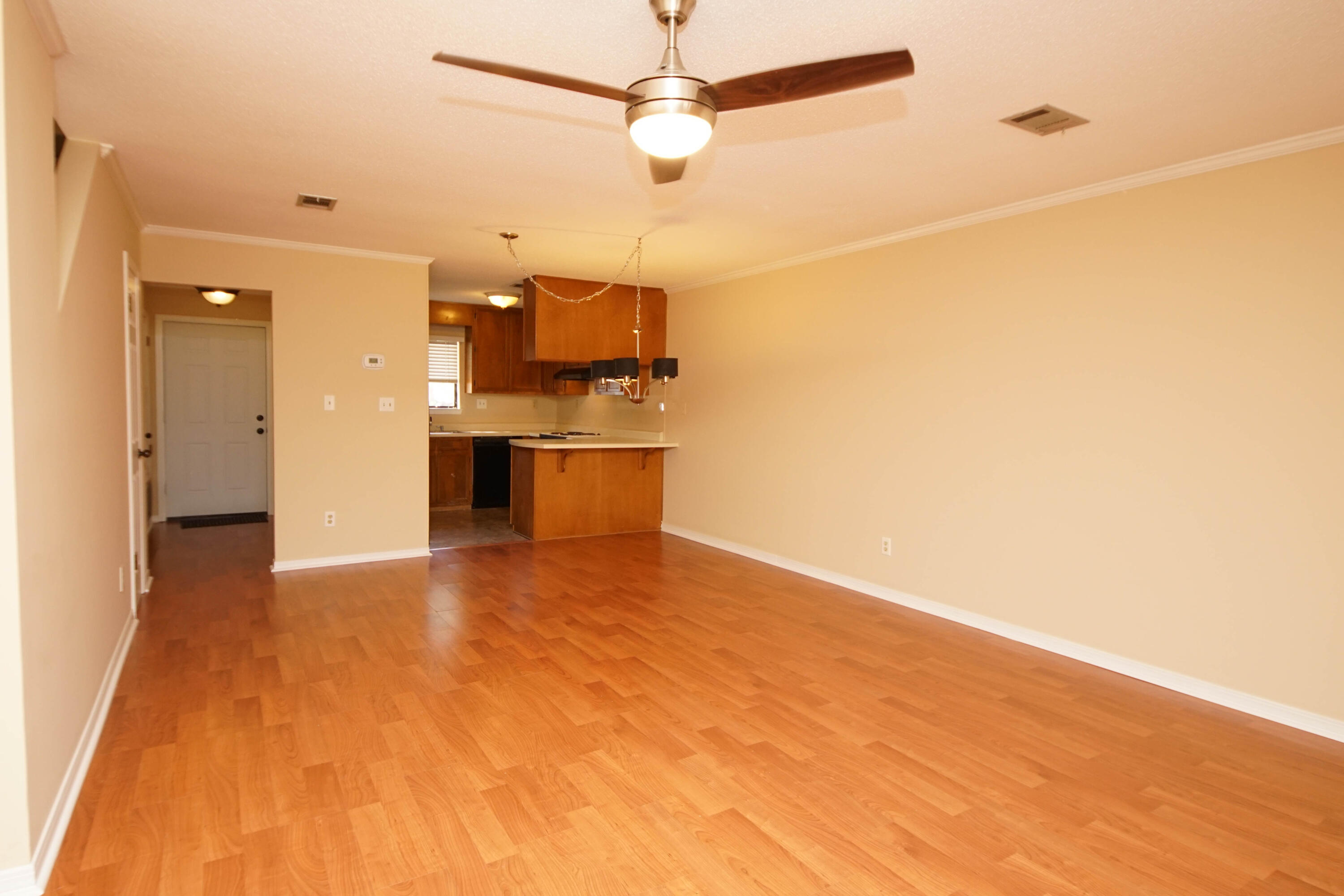 PLANTATION MANOR - Residential