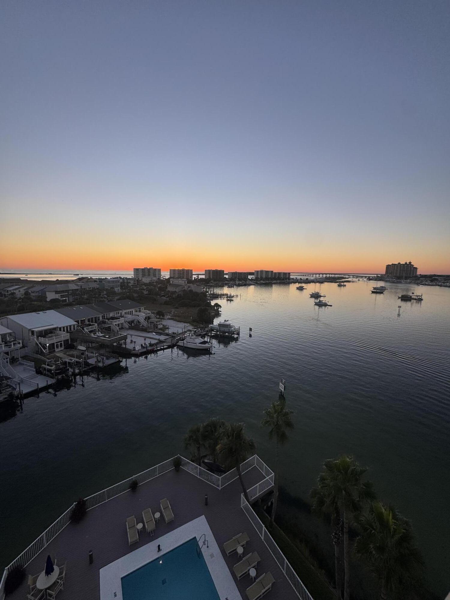 DESTIN HARBOR RESORT WEST - Residential