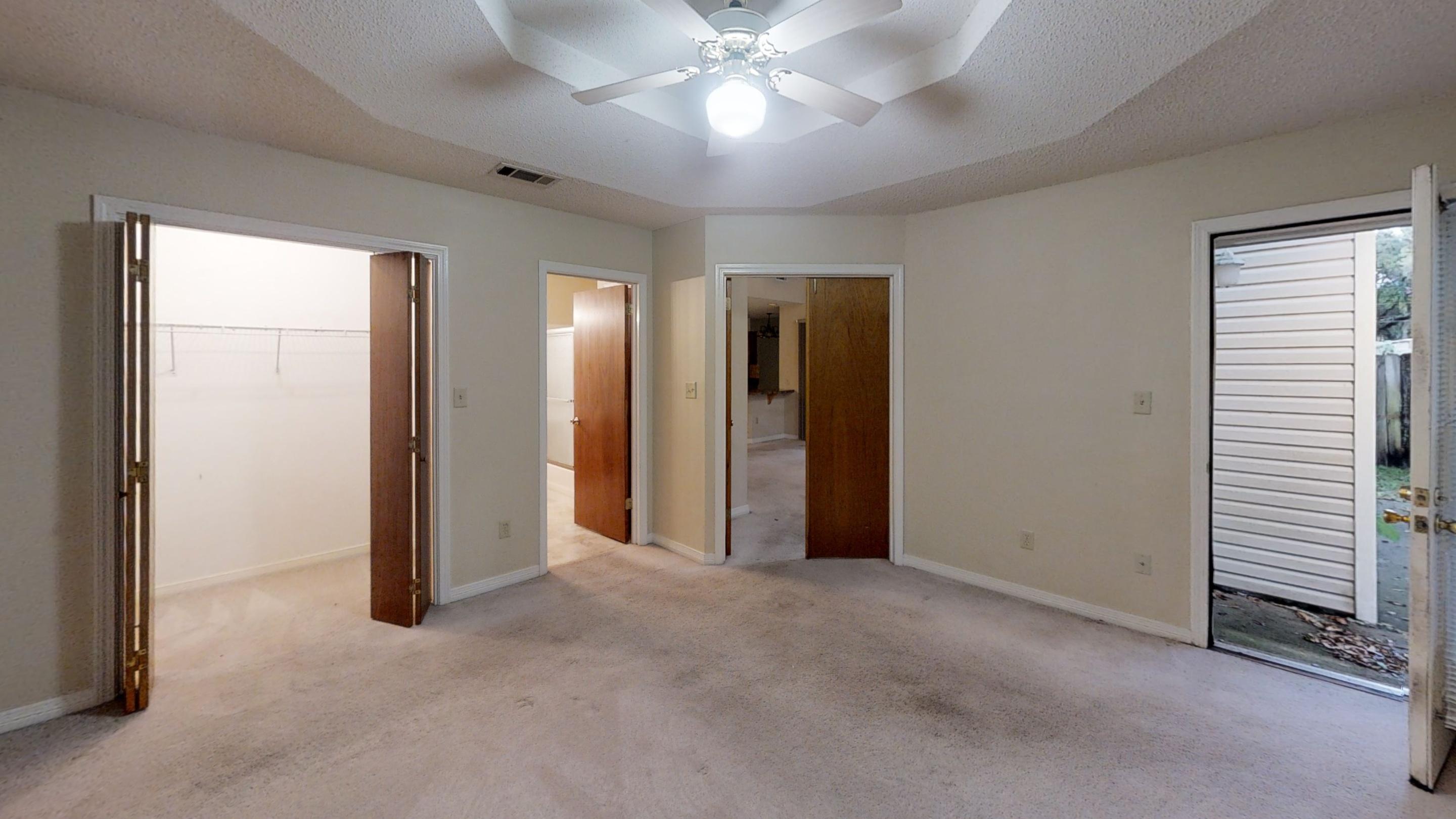 LOGSDON CORNERS - Residential