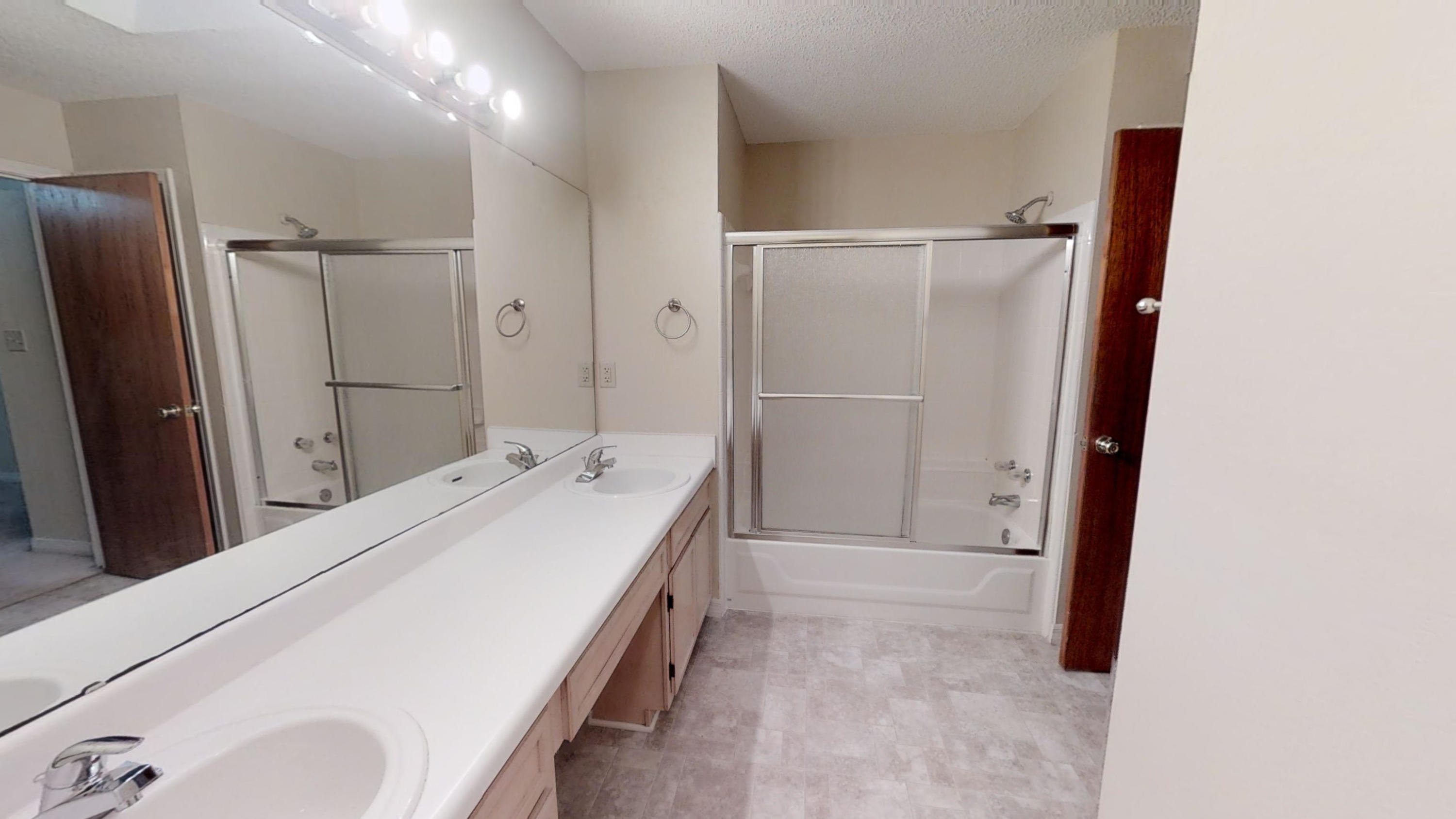 LOGSDON CORNERS - Residential