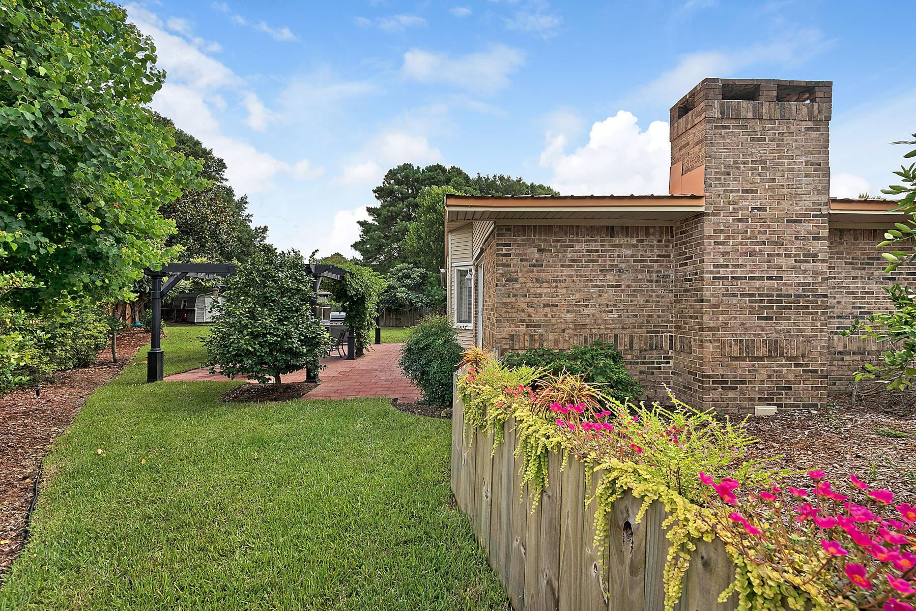 REGENCY PARK - Residential