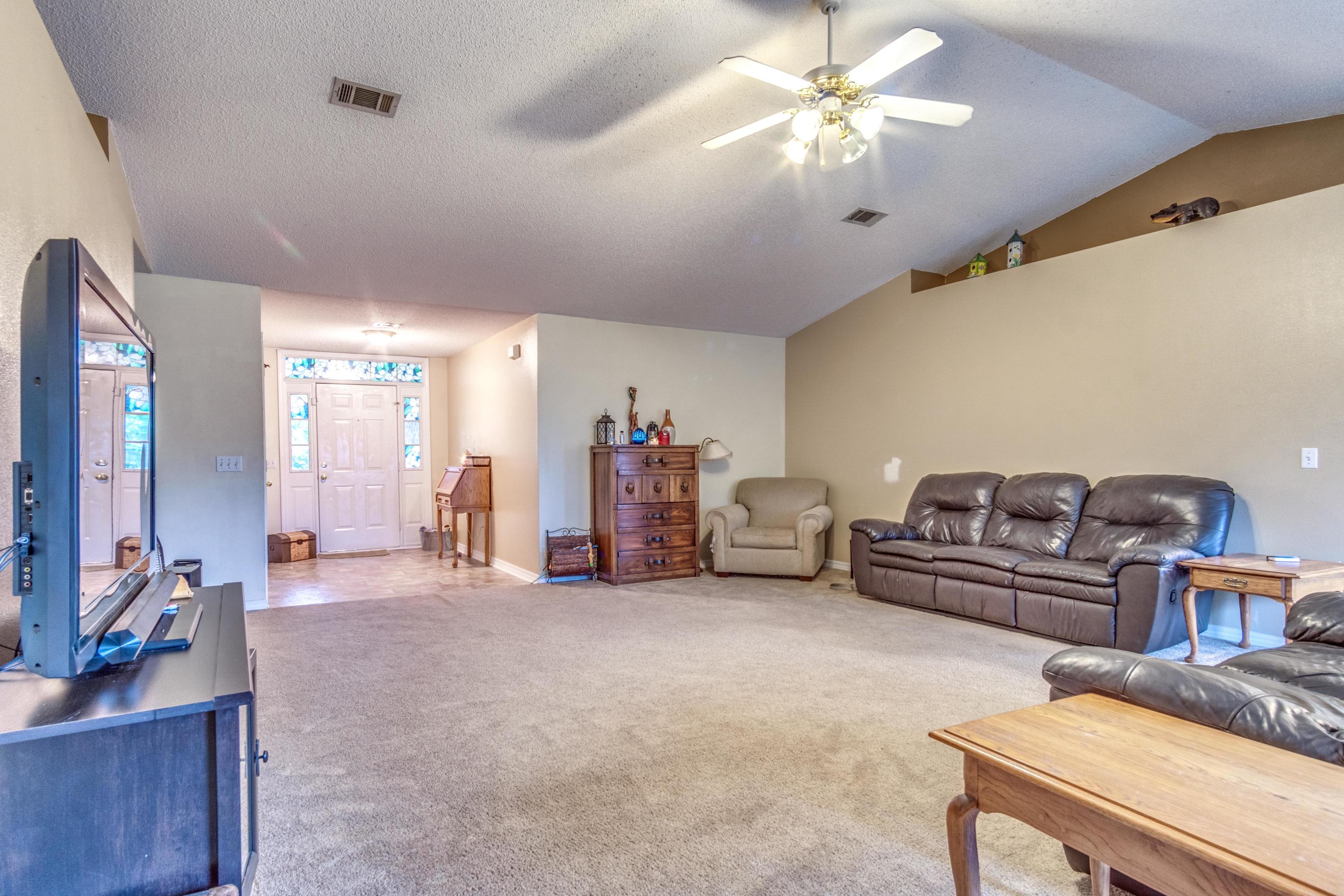 CHEROKEE BEND S/D PH 2 - Residential