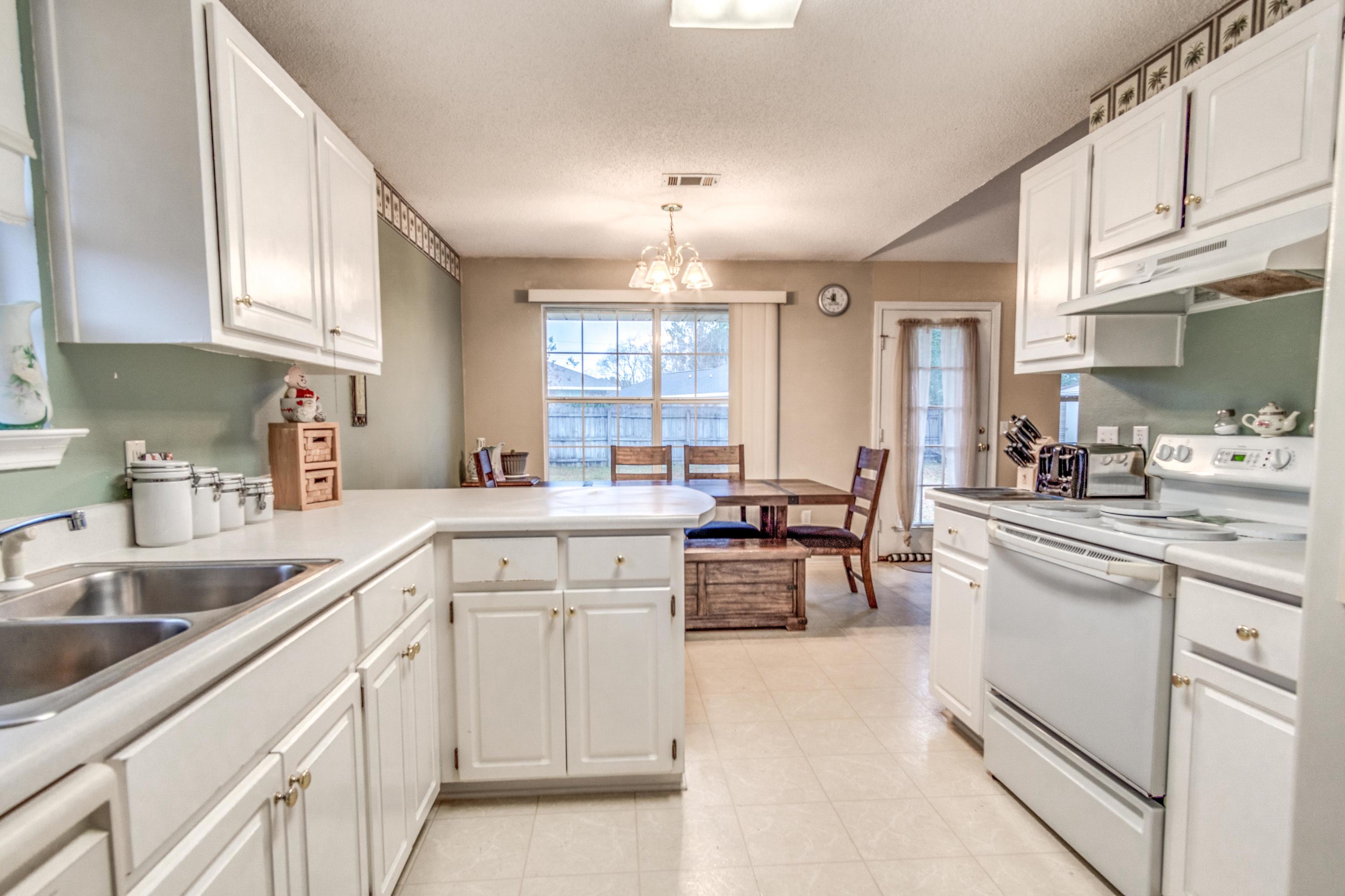 CHEROKEE BEND S/D PH 2 - Residential