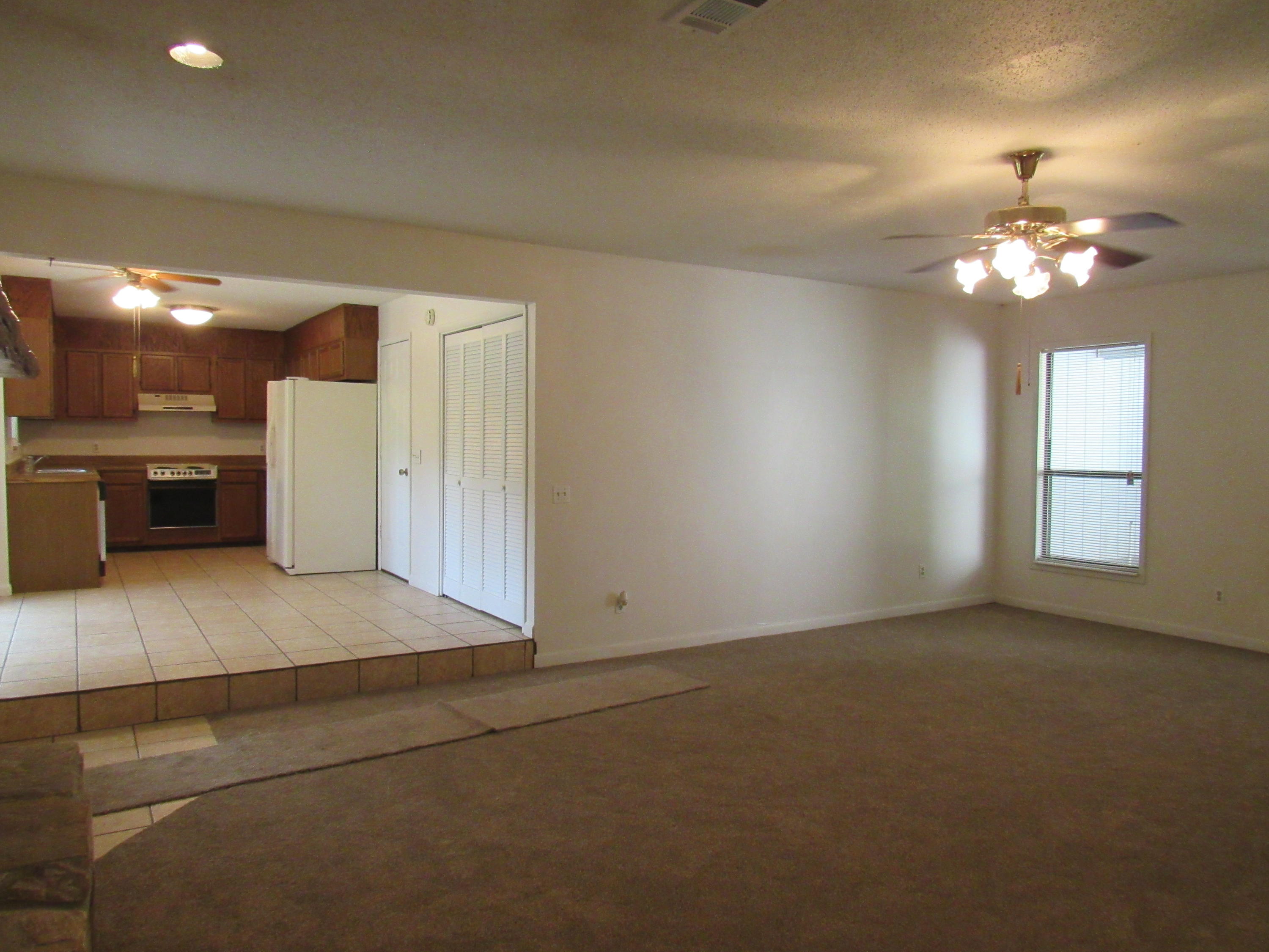 OAKS UNRECD S/D - Residential