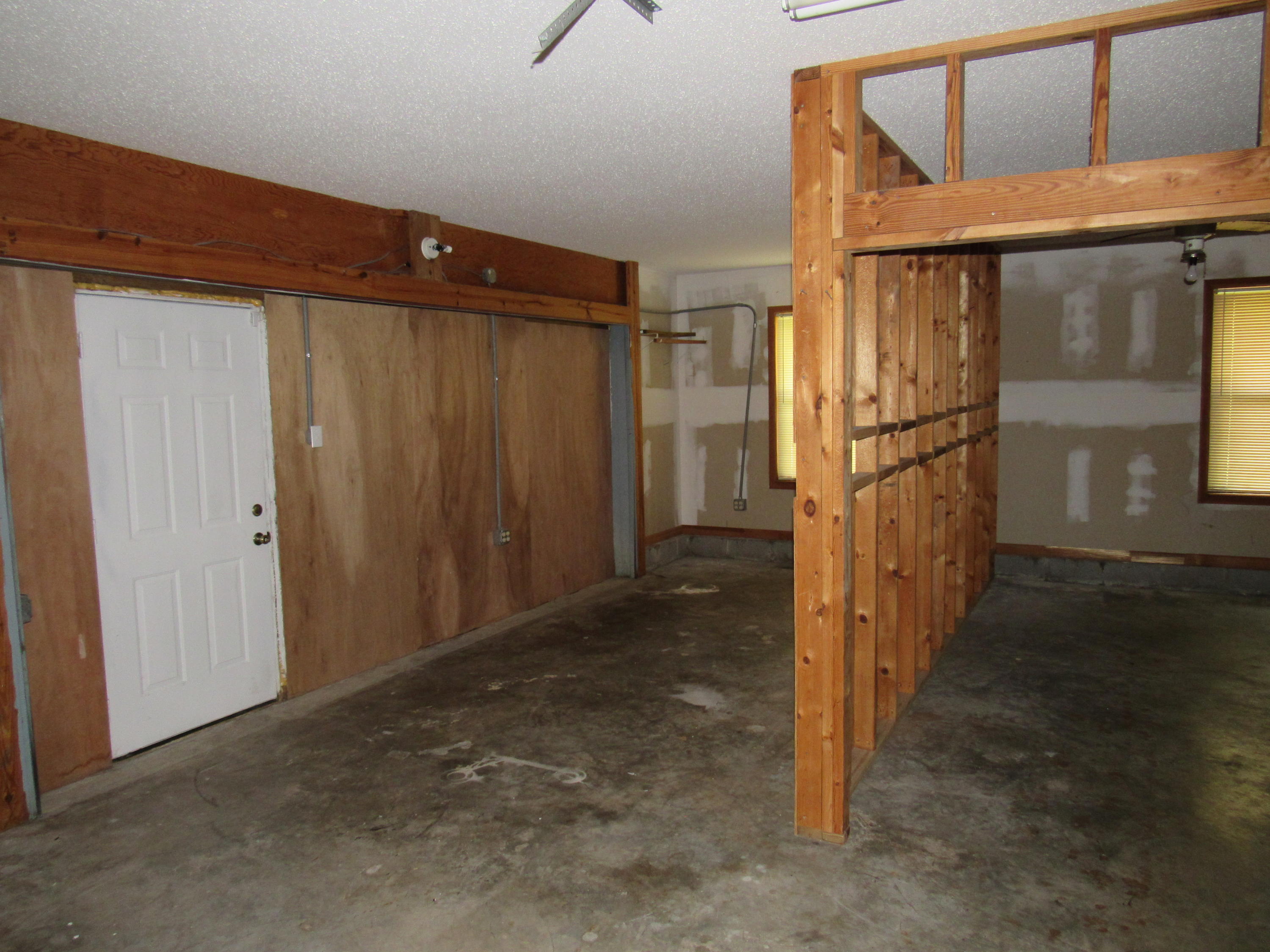 OAKS UNRECD S/D - Residential