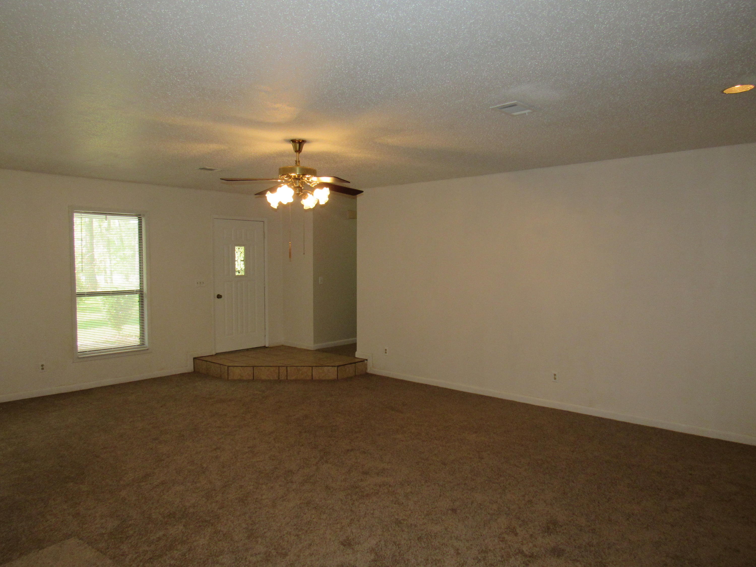 OAKS UNRECD S/D - Residential