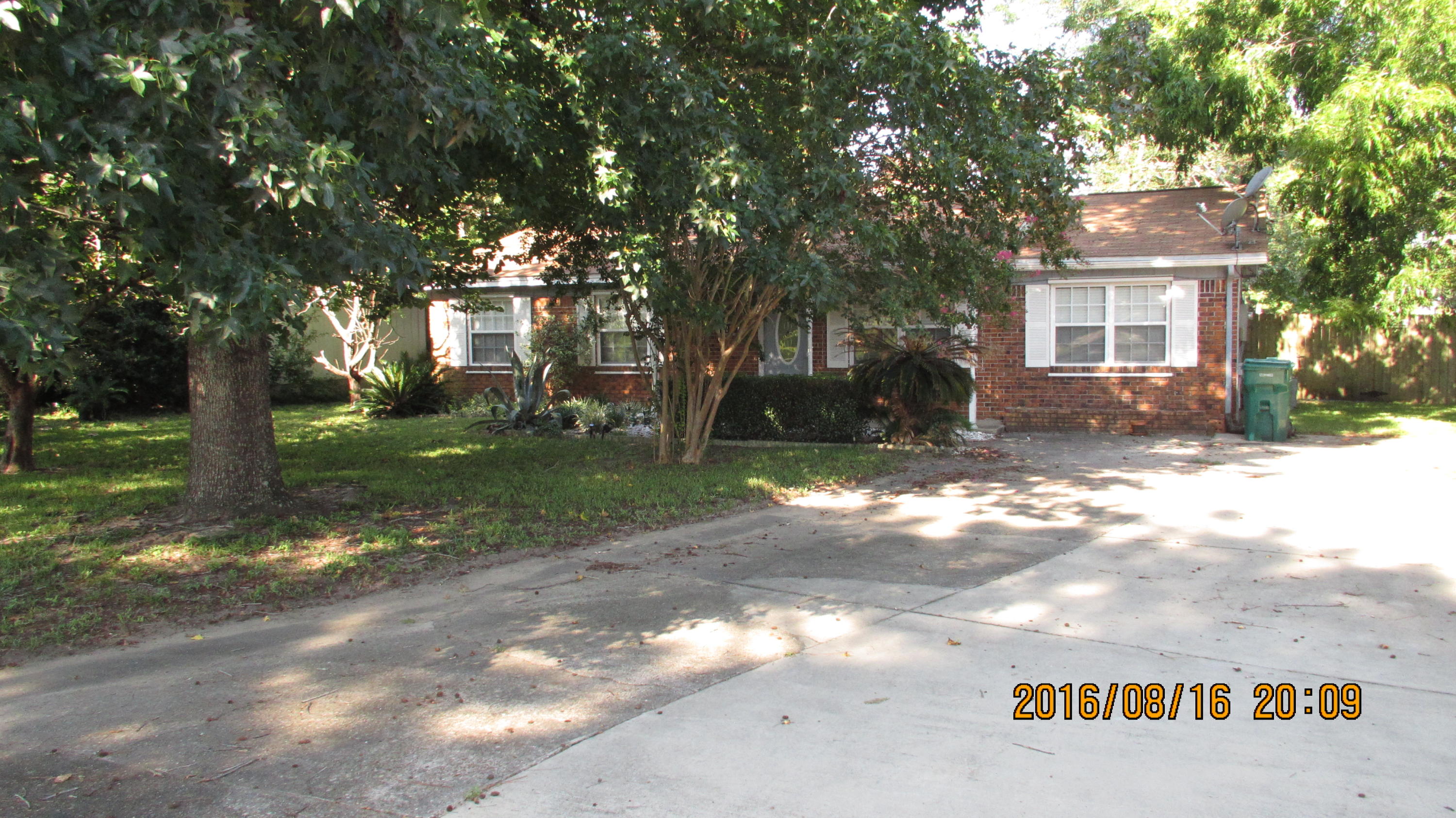 PORT DIXIE - Residential Lease