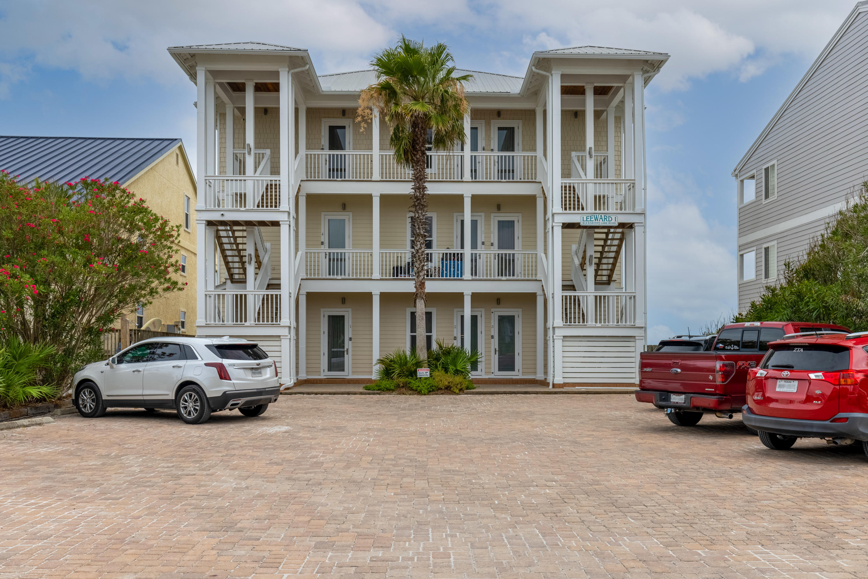 LEEWARD CONDO - Residential