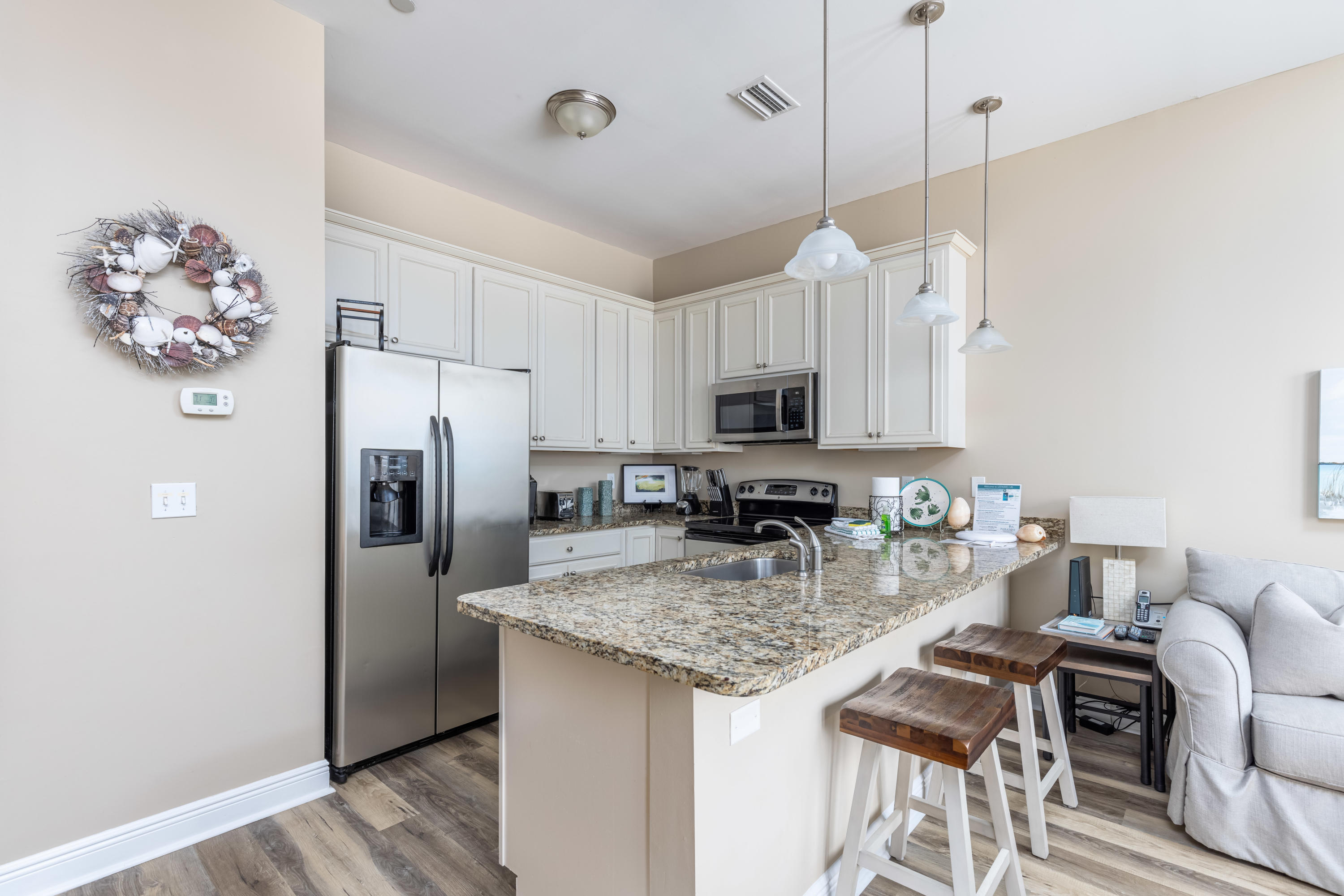 LEEWARD CONDO - Residential