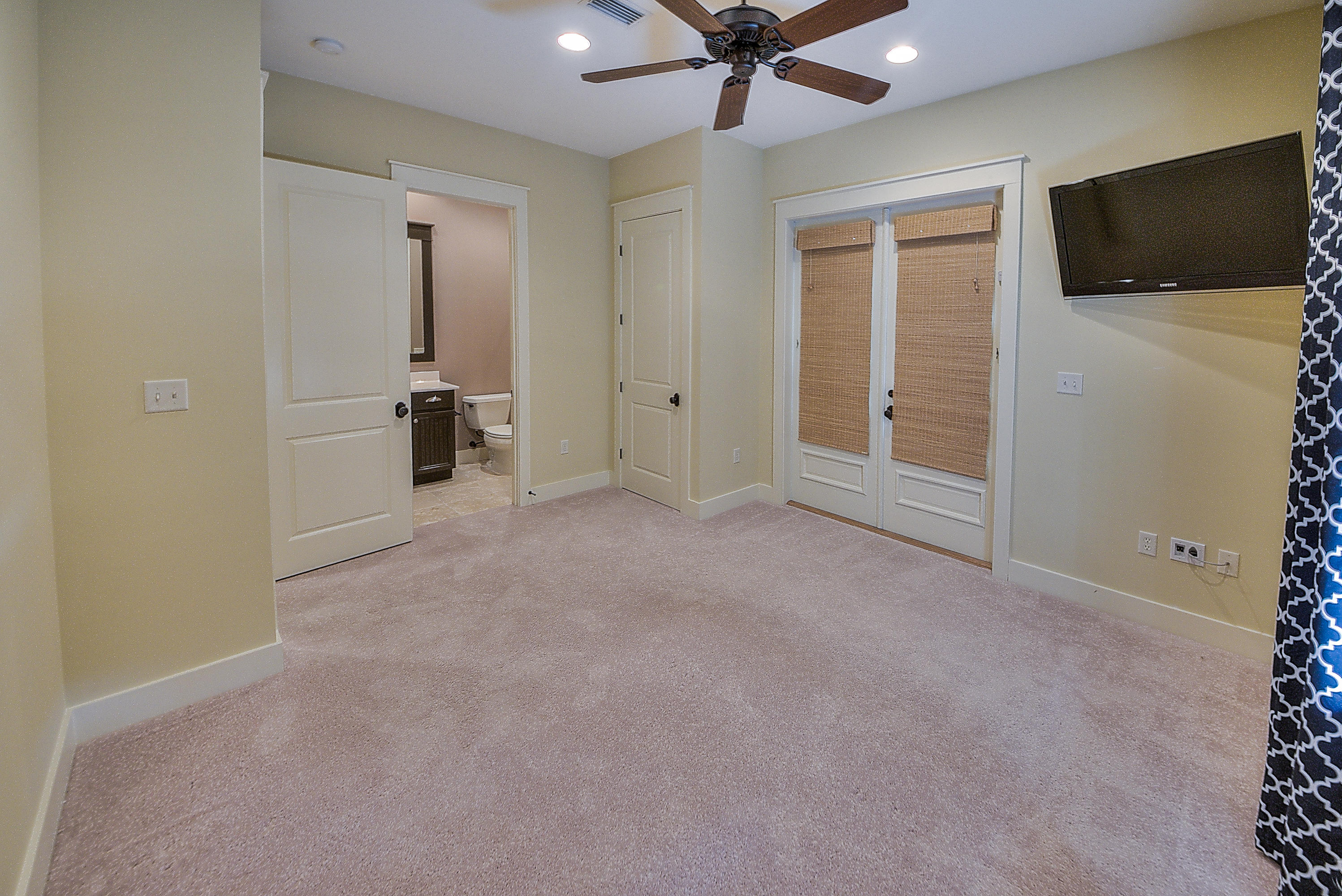 CARSON OAKS - Residential