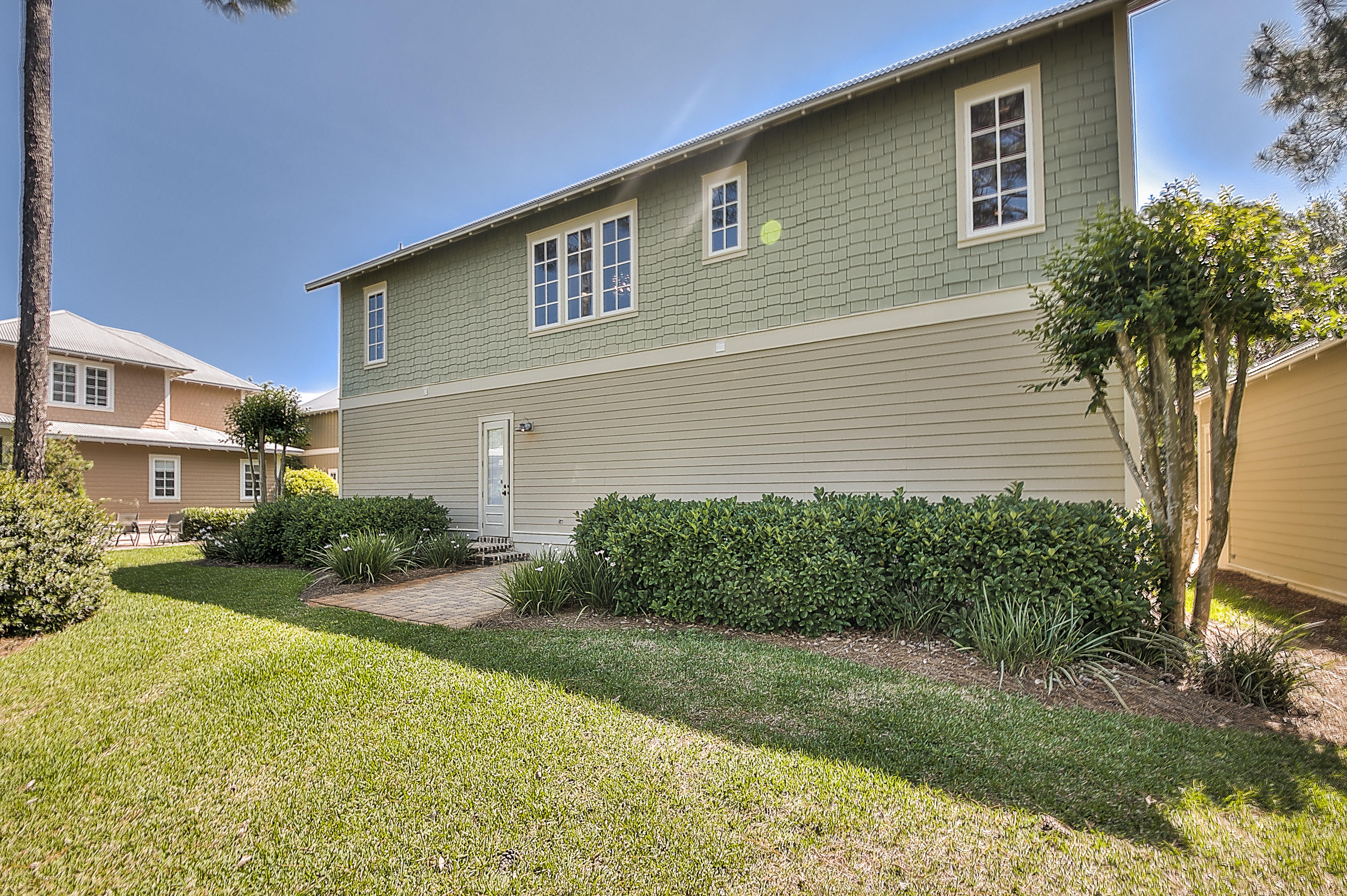 CARSON OAKS - Residential