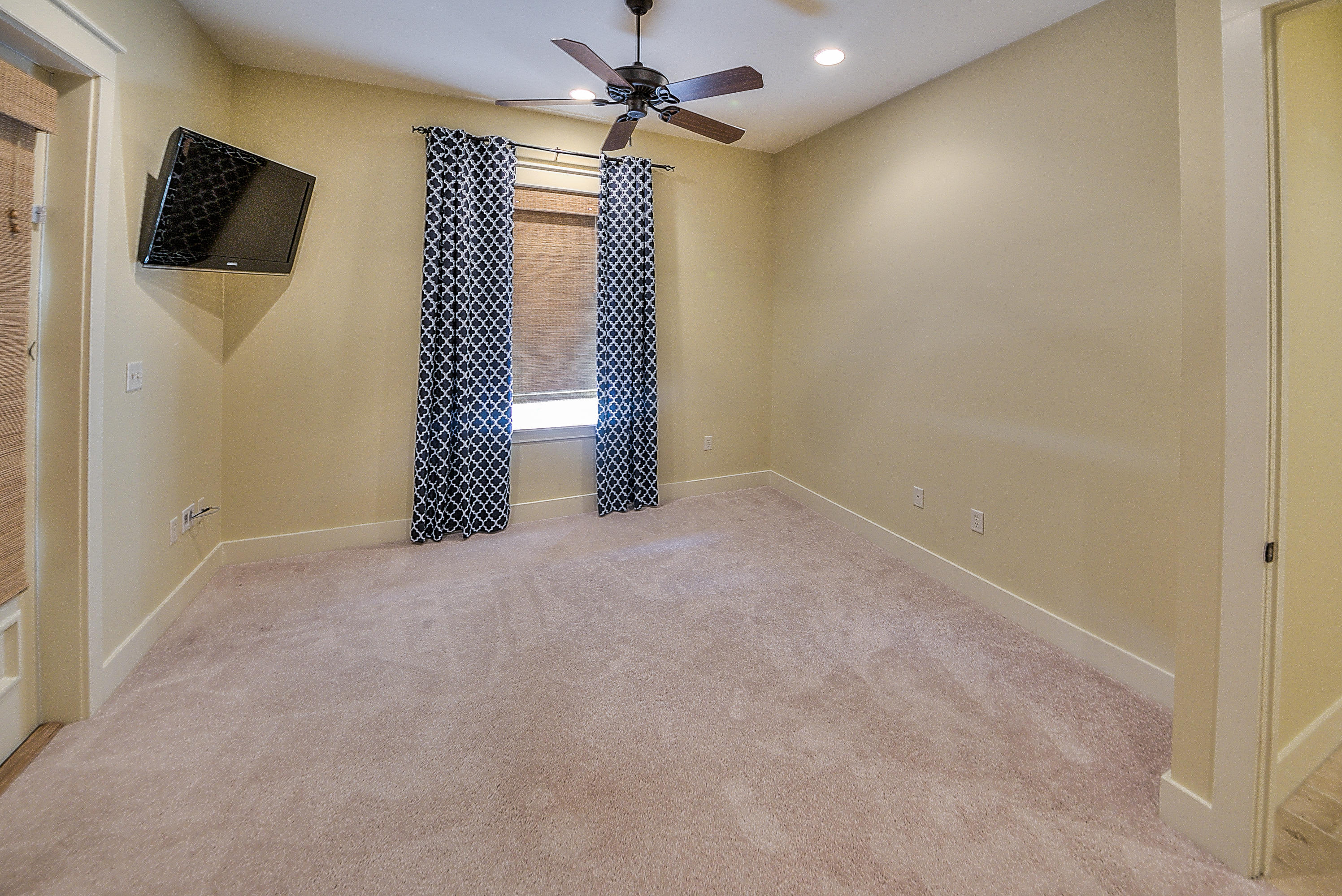 CARSON OAKS - Residential