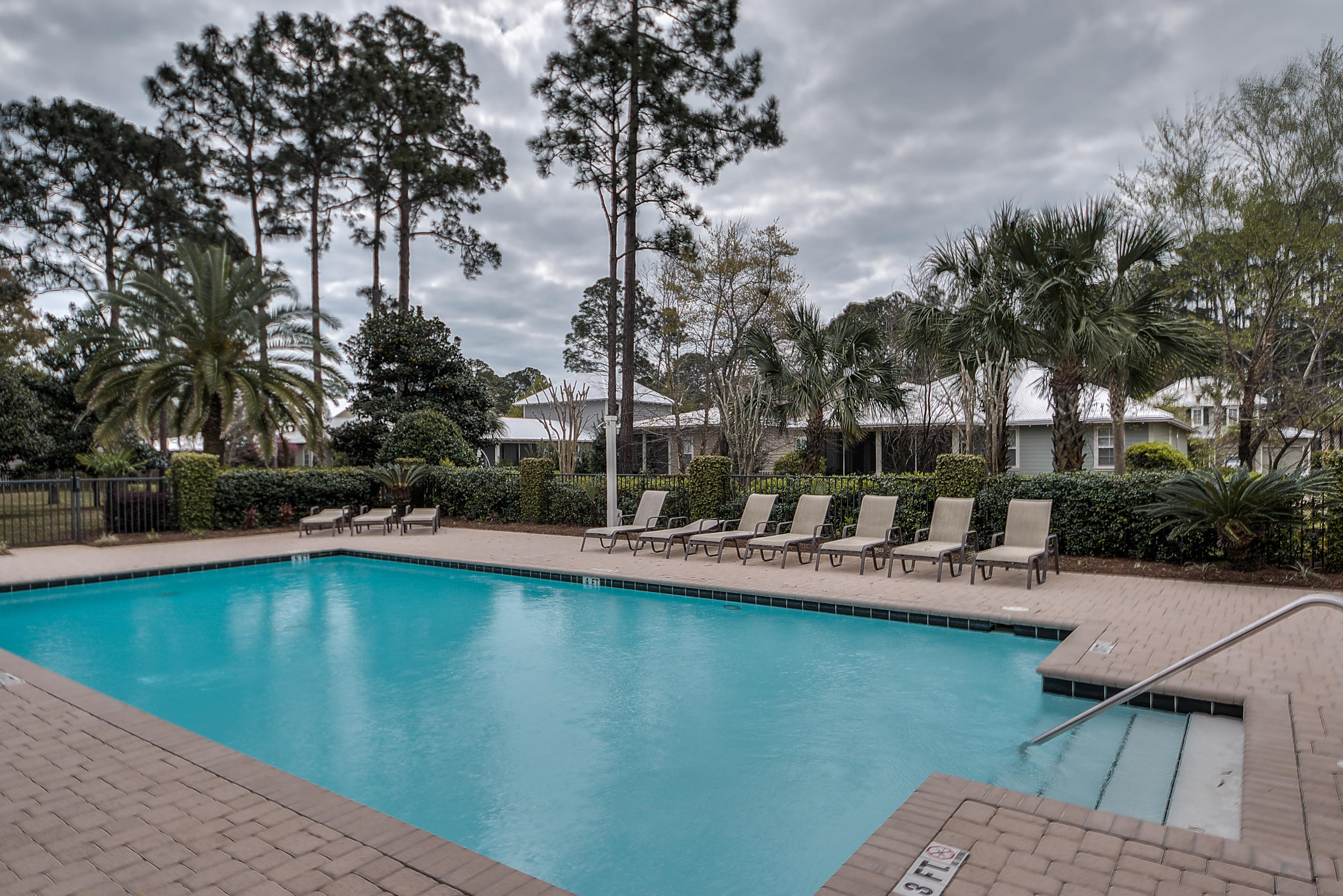 CARSON OAKS - Residential