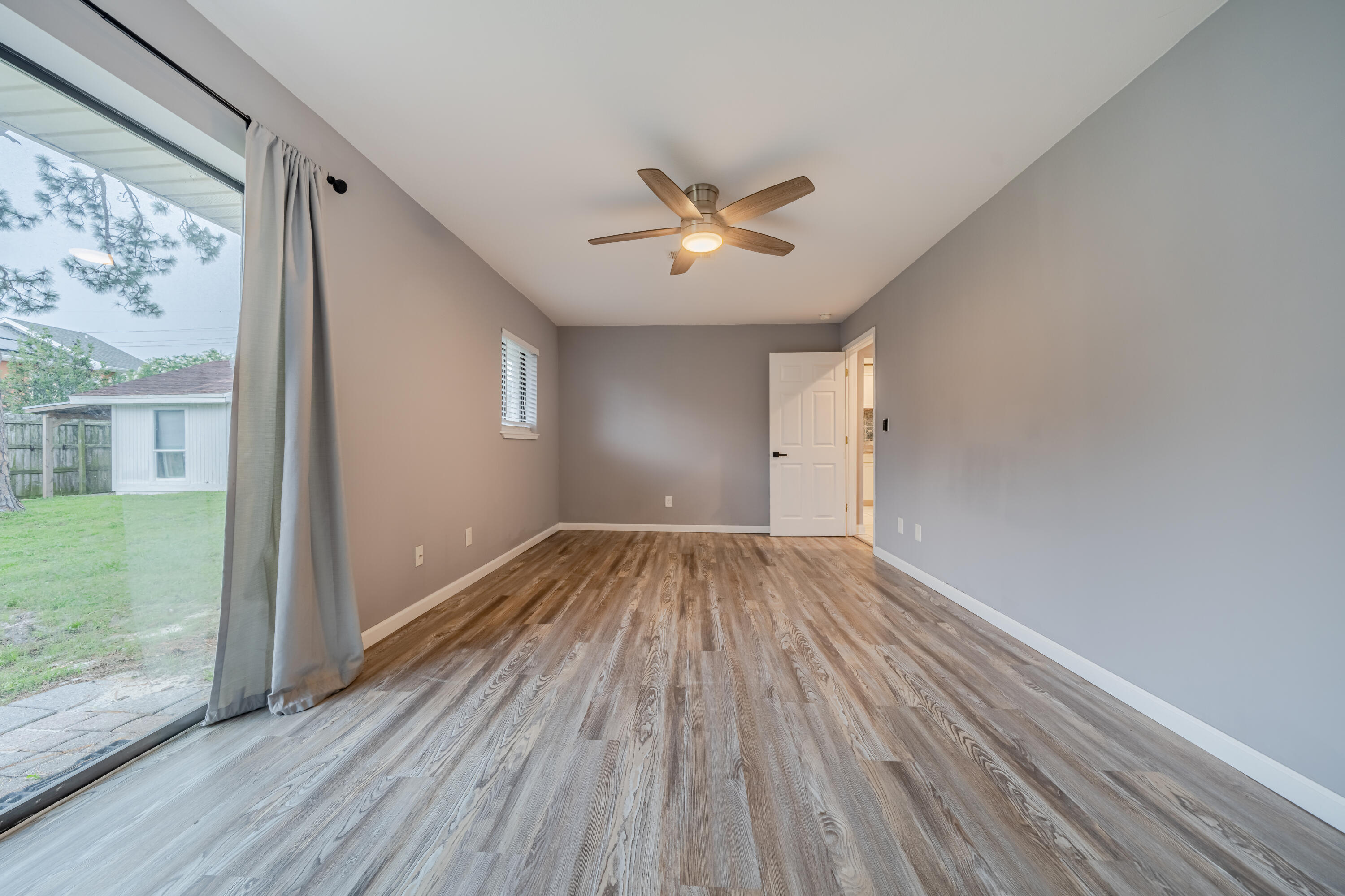 OMNI OAKS - Residential