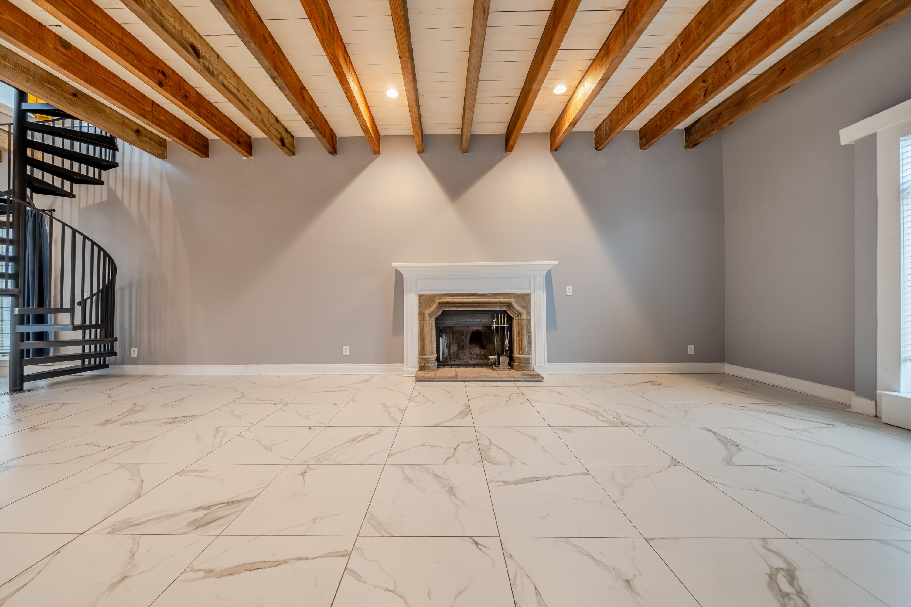 OMNI OAKS - Residential