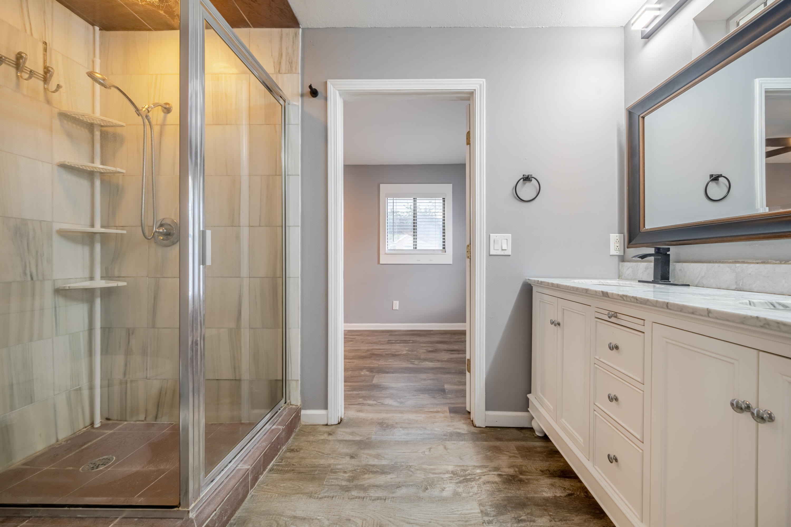 OMNI OAKS - Residential