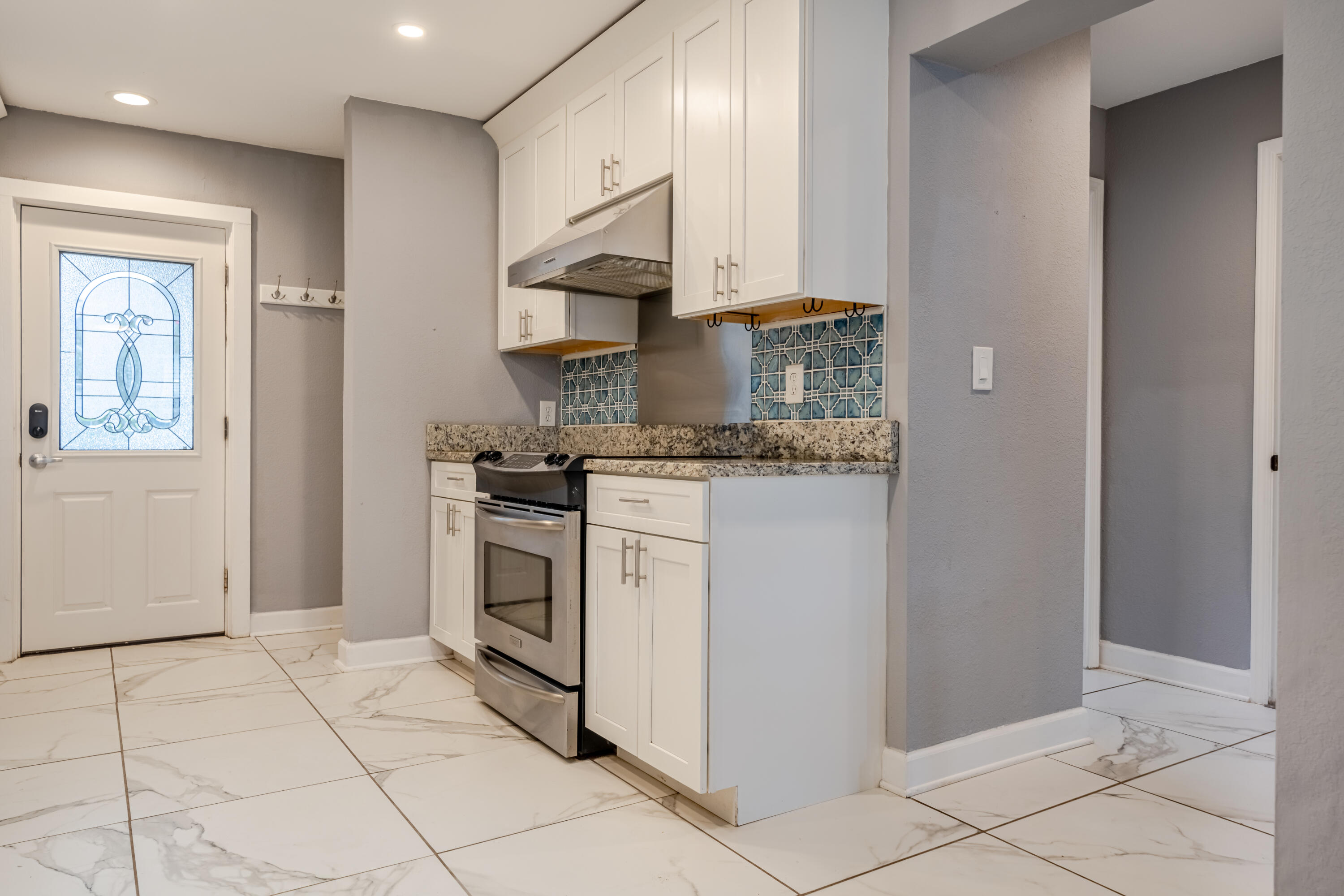 OMNI OAKS - Residential